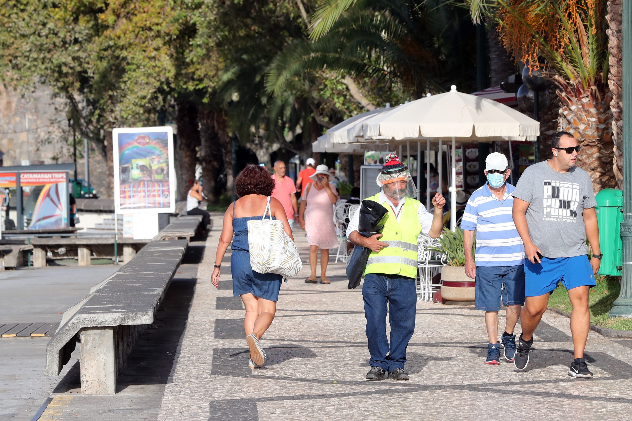 Covid-19: Câmara do Funchal espera aprovação de empréstimo de cinco milhões de euros para apoiar comerciantes