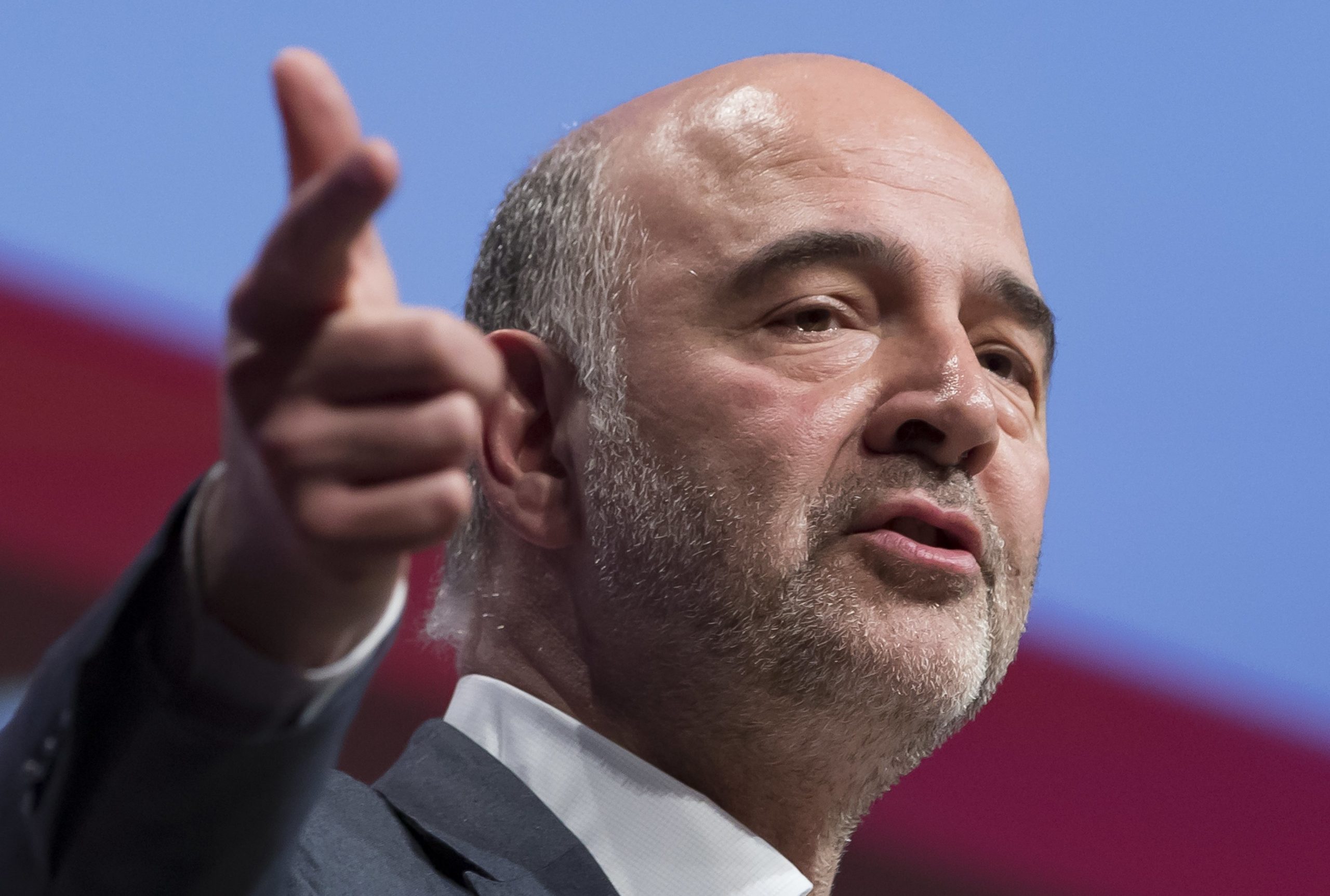 Moscovici não comenta decisão do Eurostat de incluir CGD no défice
