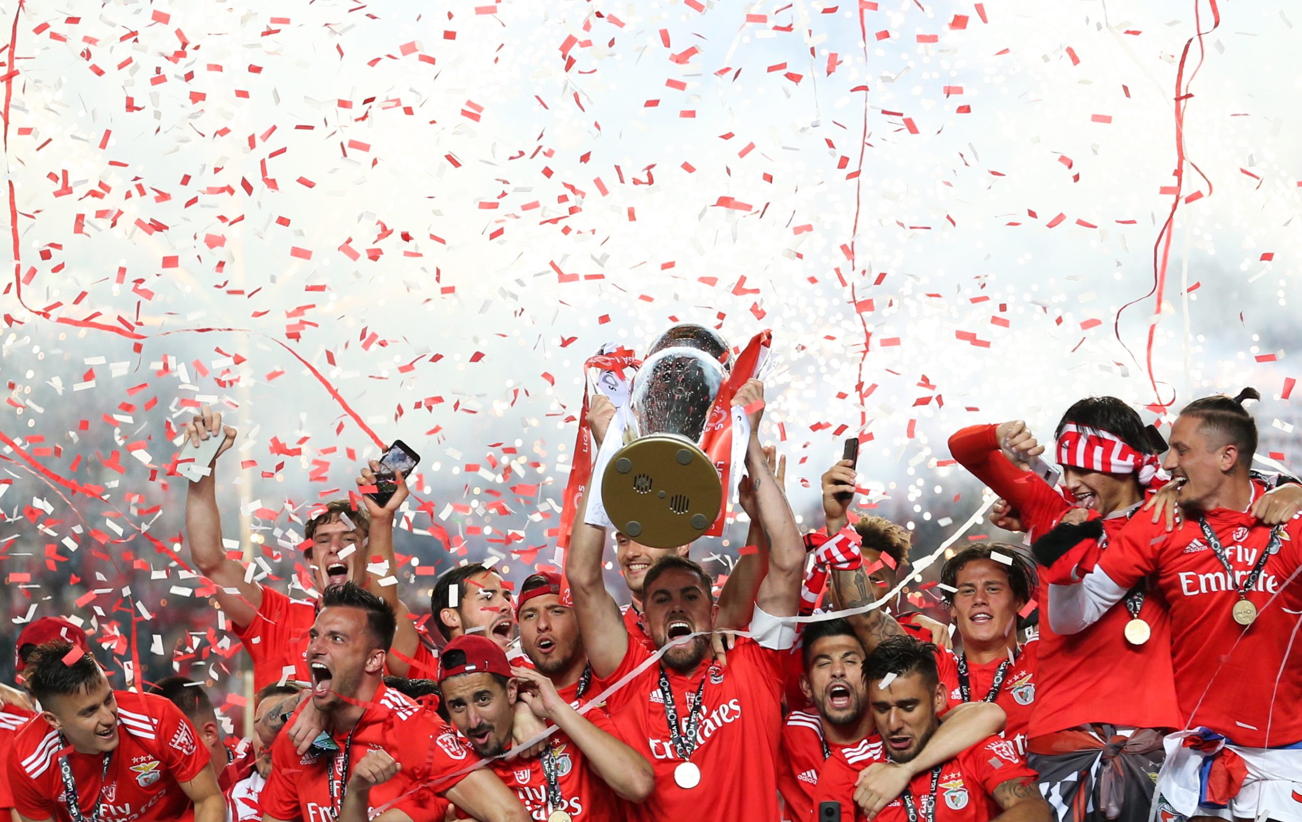 Benfica Campeão 2018/2019: Jardel levanta 37.º troféu ‘encarnado’