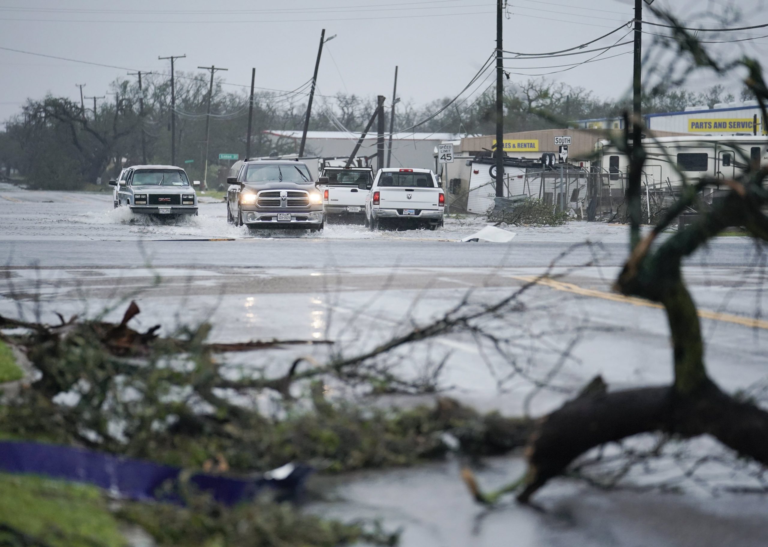Oito mortos em consequência da passagem do Harvey pelo Texas, nos Estados Unidos