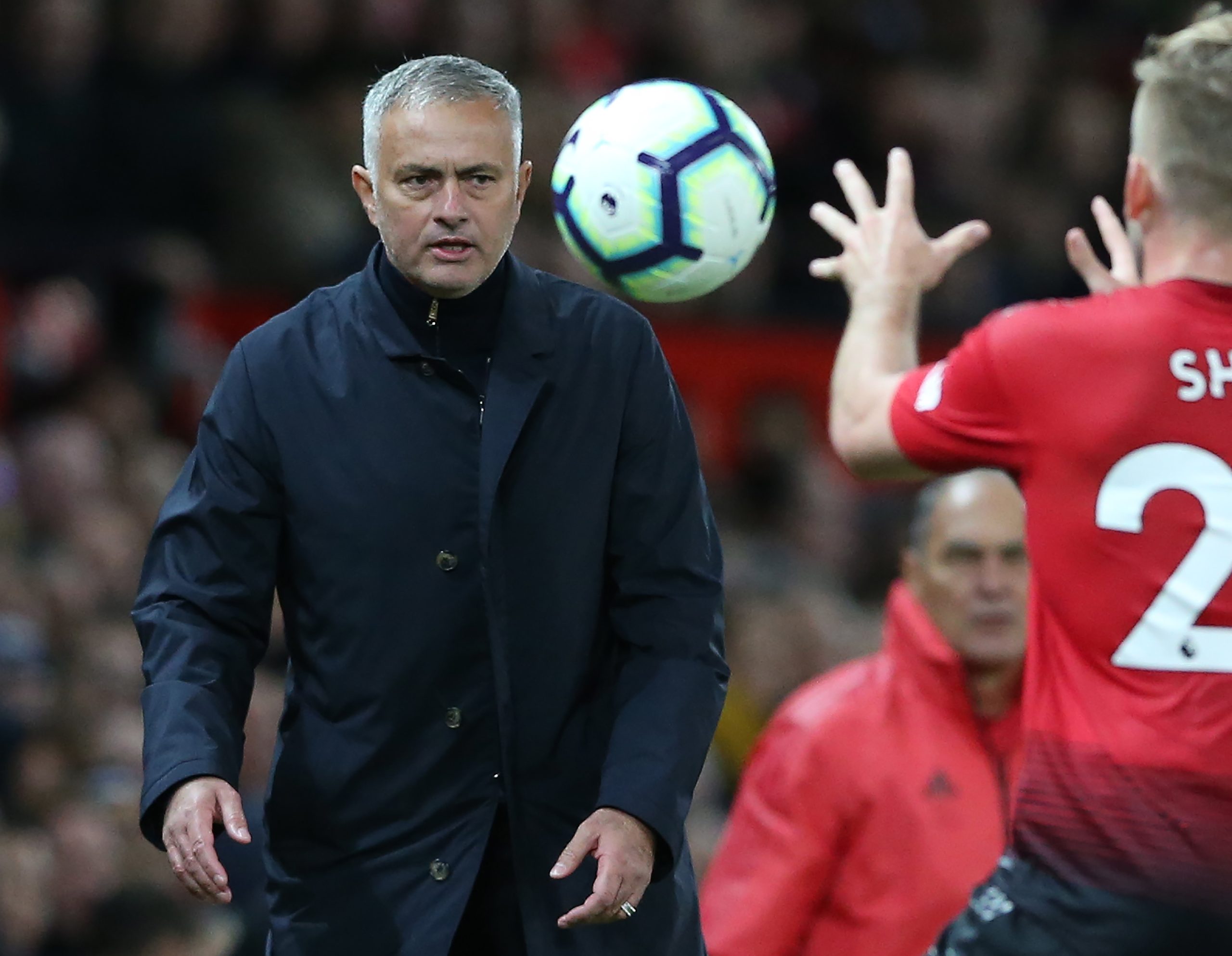 Federação Inglesa de Futebol acusa Mourinho por linguagem imprópria