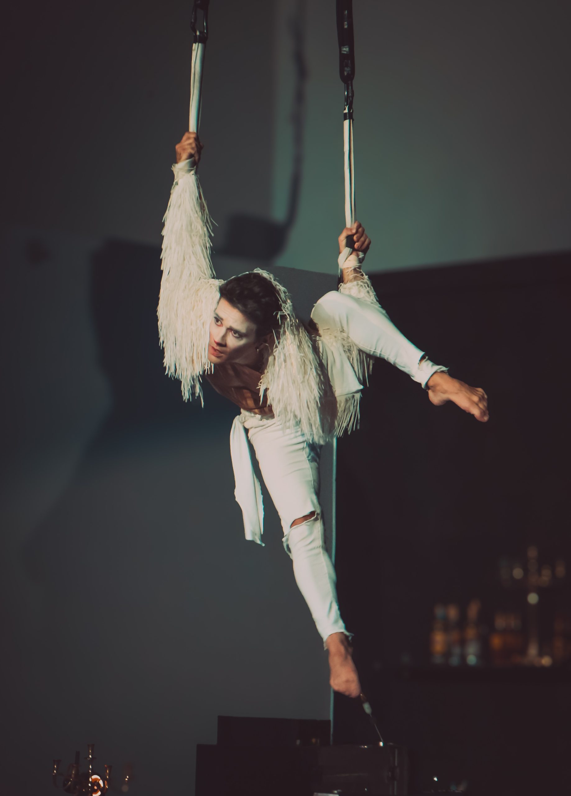 “The White Rabbit” regressa a Lisboa em setembro com espetáculo imersivo de novo circo