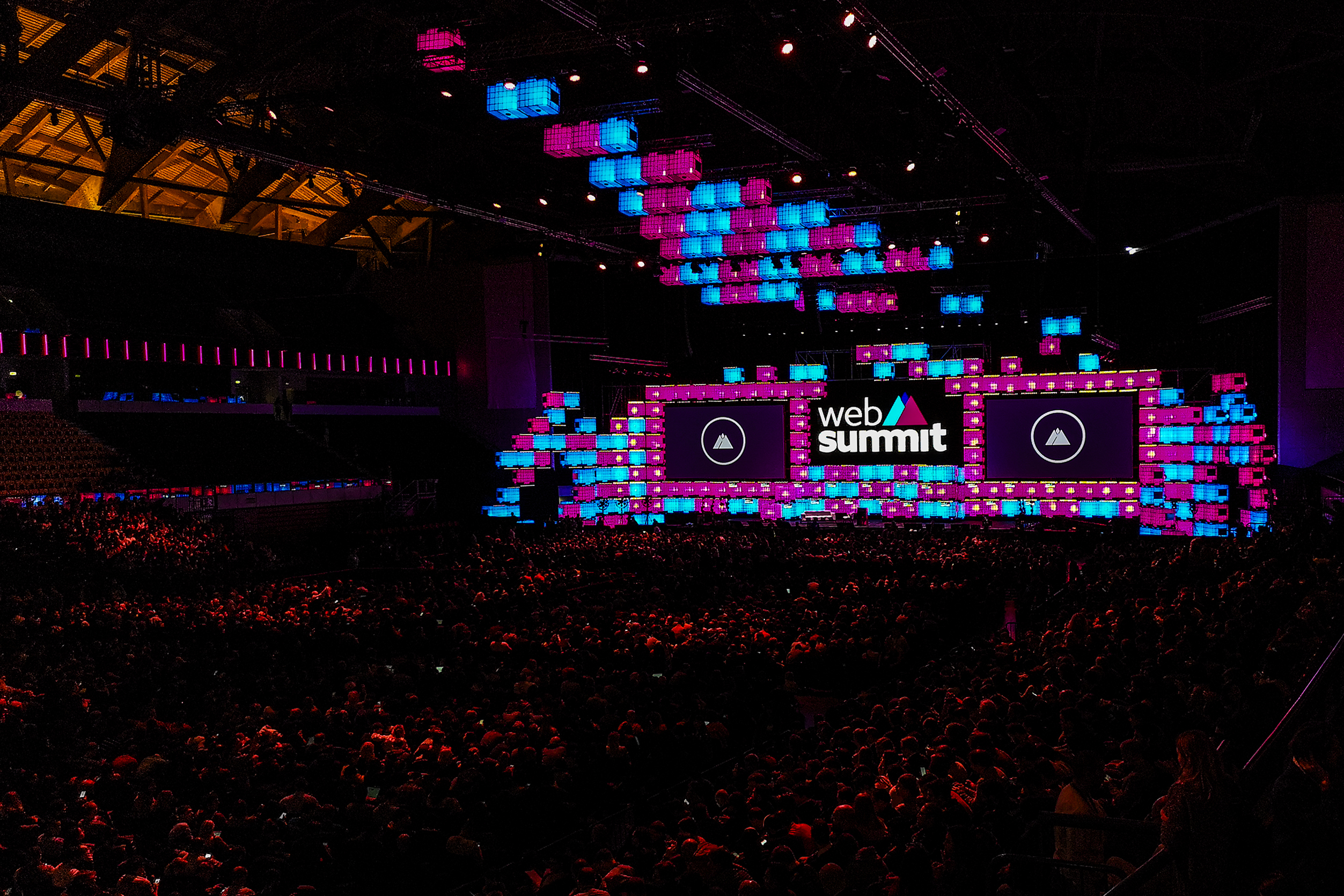 Web Summit. Empresário diz que evolução dos carros autónomos tem sido rápida e que falta agora legislação