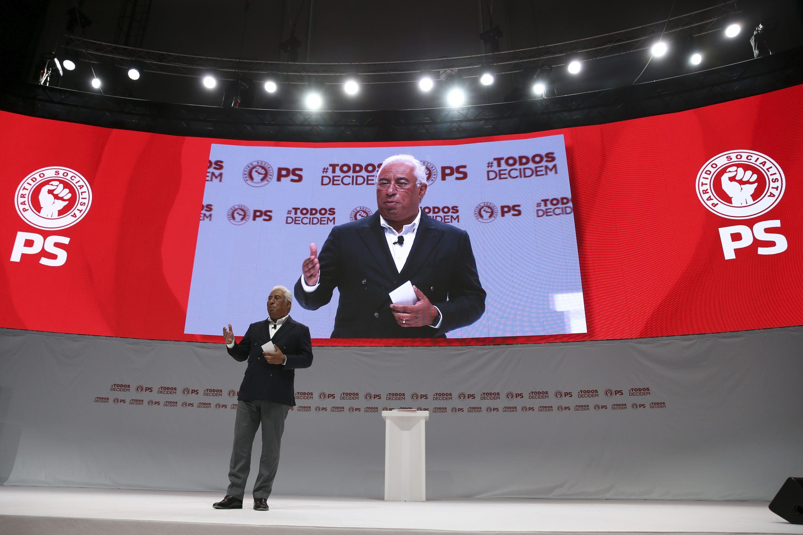 Eleições. Costa quer que PGR preste contas no parlamento em cada três anos