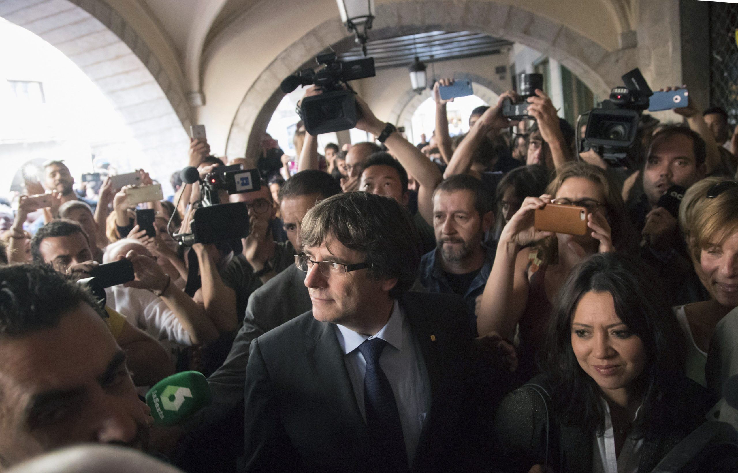 Secretário de Estado belga não descarta hipótese de Puigdemont pedir asilo político à Bélgica