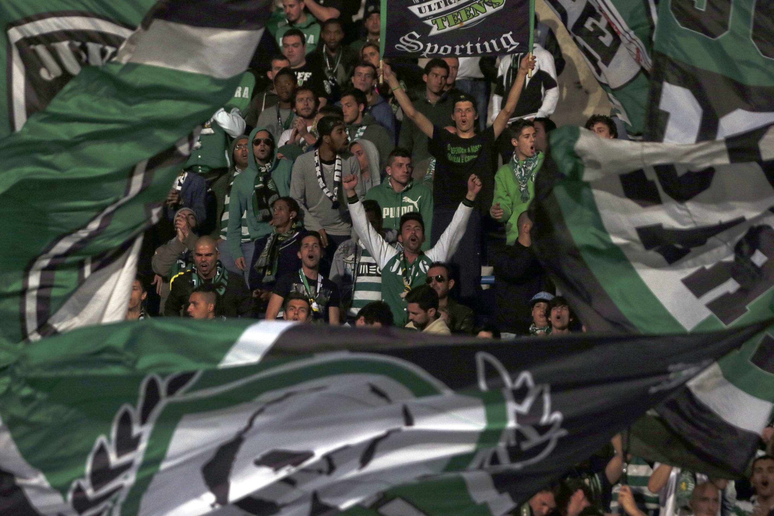Sporting com 3.600 adeptos no jogo de ‘alto risco’ com o Atlético de Madrid