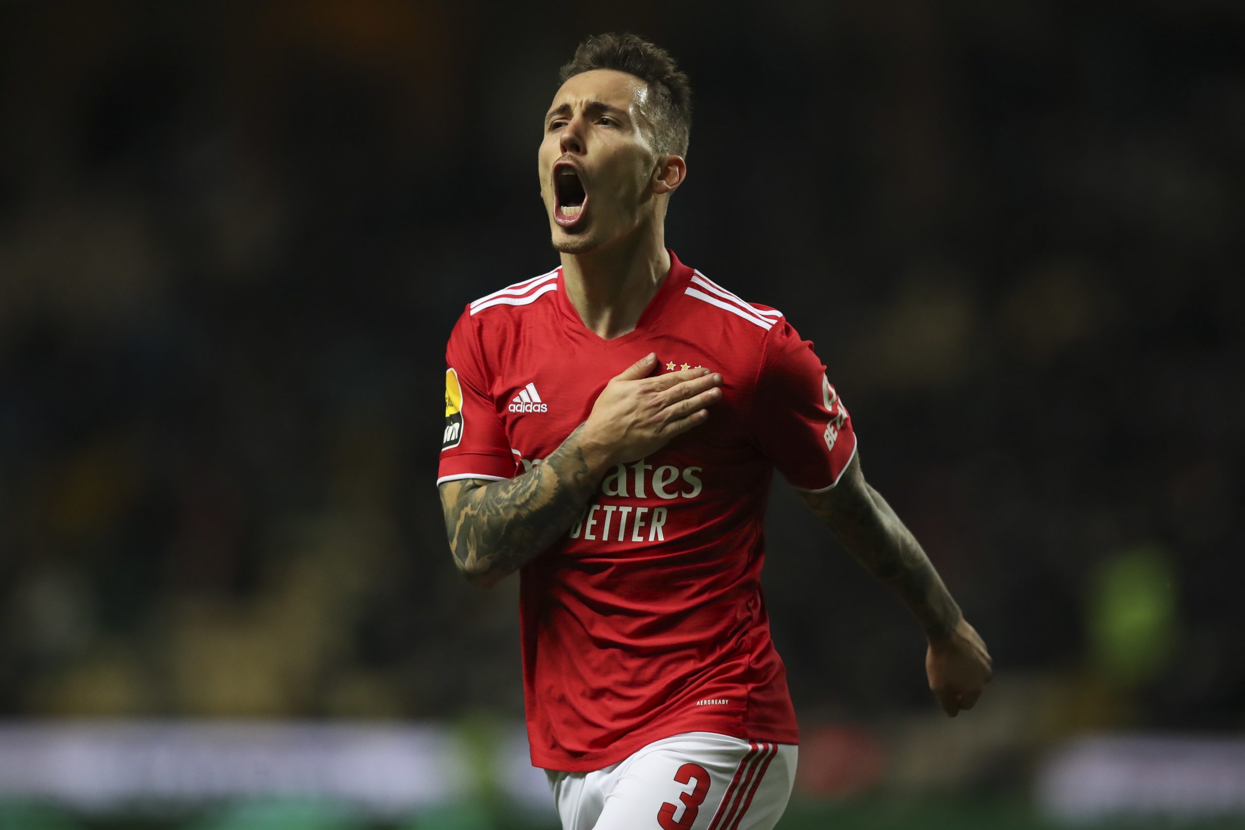 SL Benfica: Veríssimo deixa de fora Grimaldo e Weigl, em lista com Vertonghen a cumprir castigo