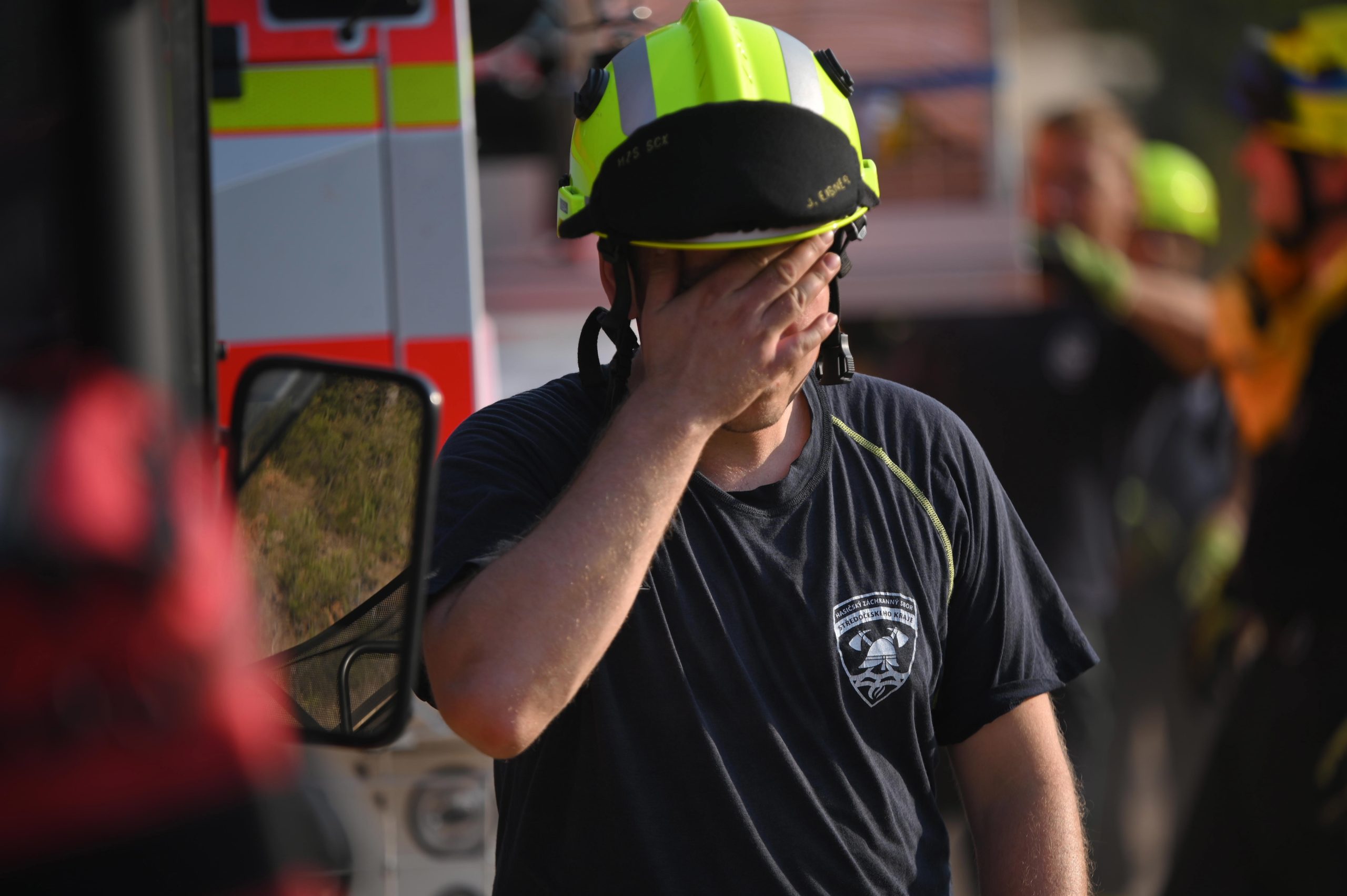 Incêndios na Grécia instigam ódio racista nas redes sociais