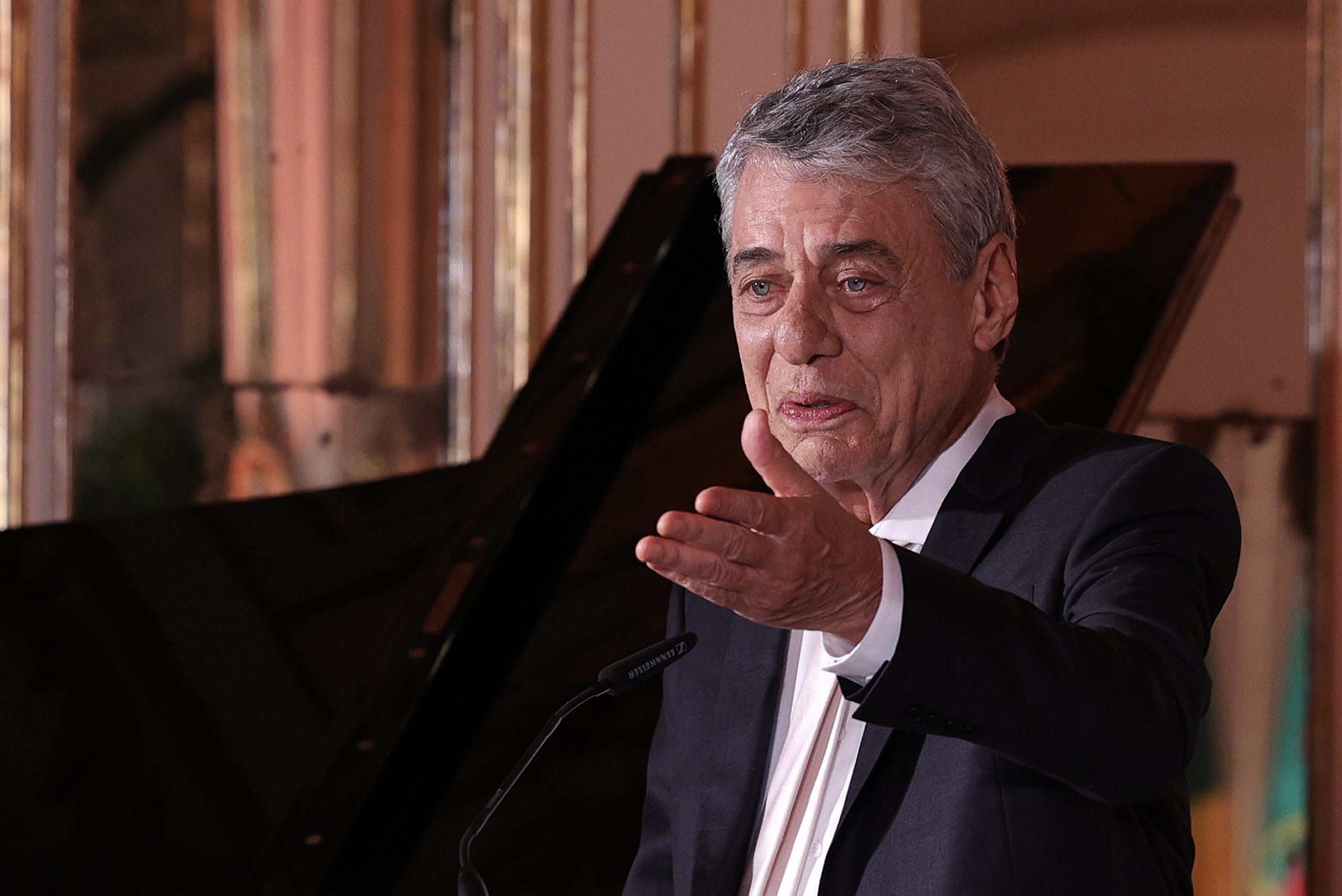 Chico Buarque inicia hoje série de concertos “Que tal um samba” em Portugal