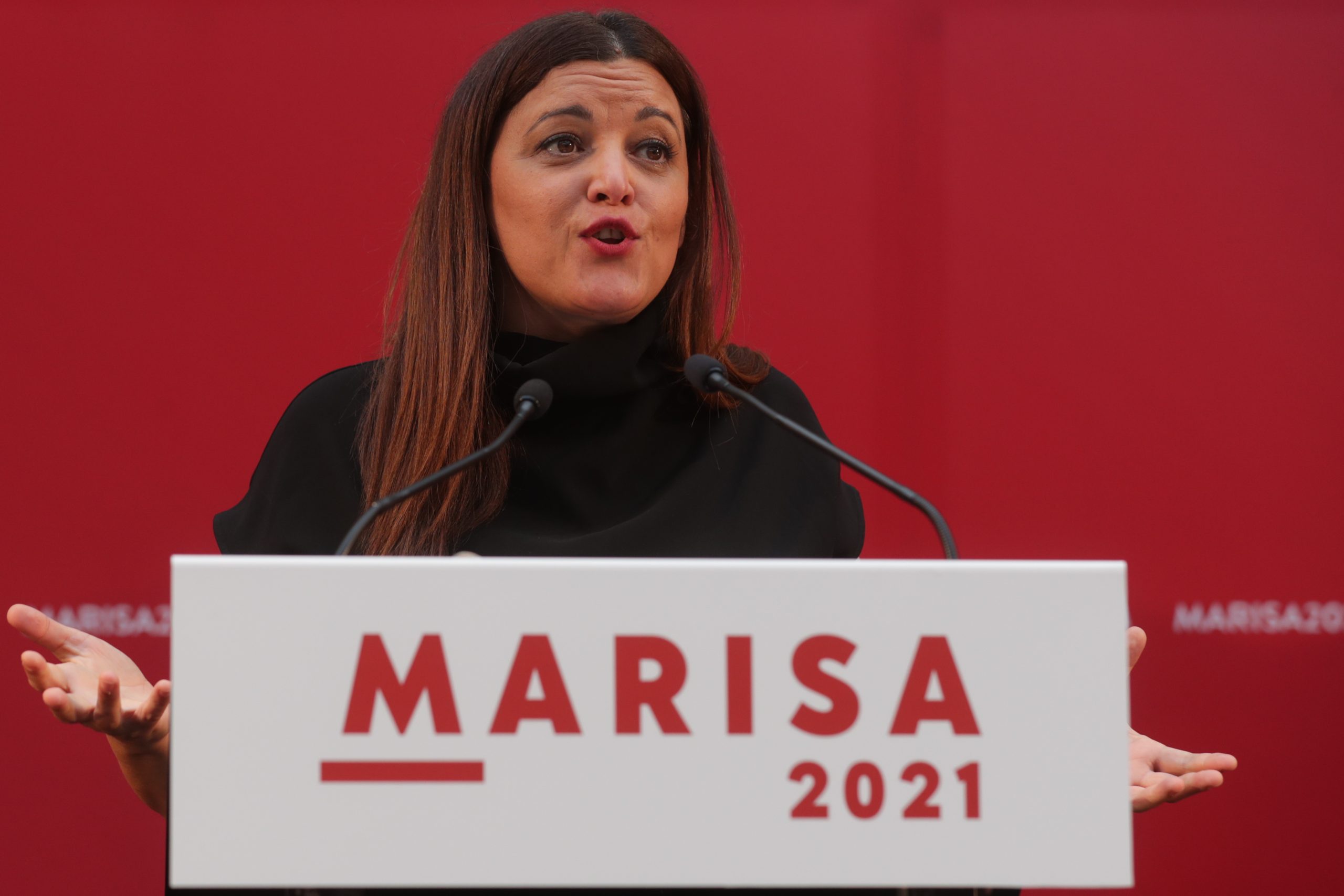 #vermelhoembelem. Ventura insultou Marisa Matias pelos “lábios muito vermelhos” e uma onda de apoio à bloquista surgiu no Twitter