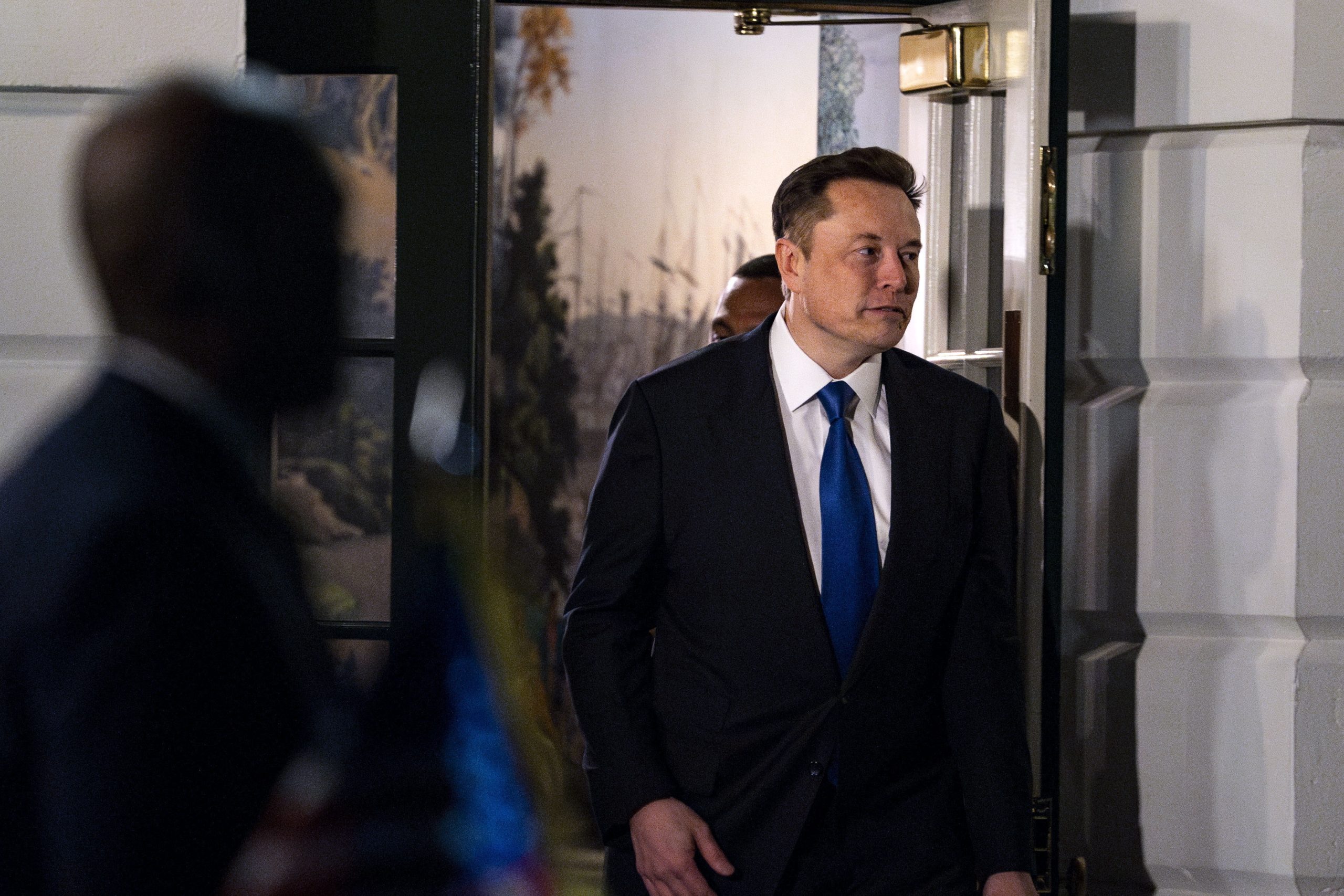 UE desmente acusações de Musk e Rubio sobre multa ao X
