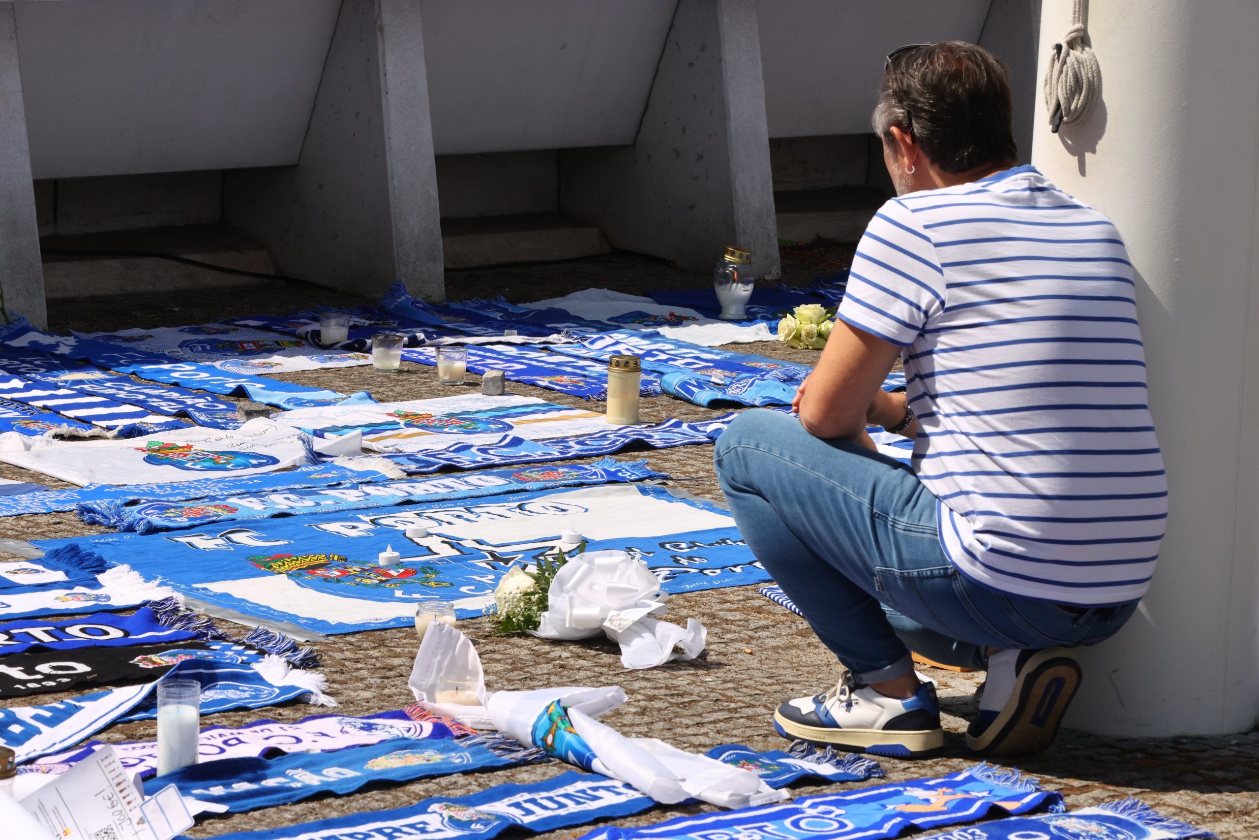 Velório de Jorge Costa decorre no Estádio do Dragão