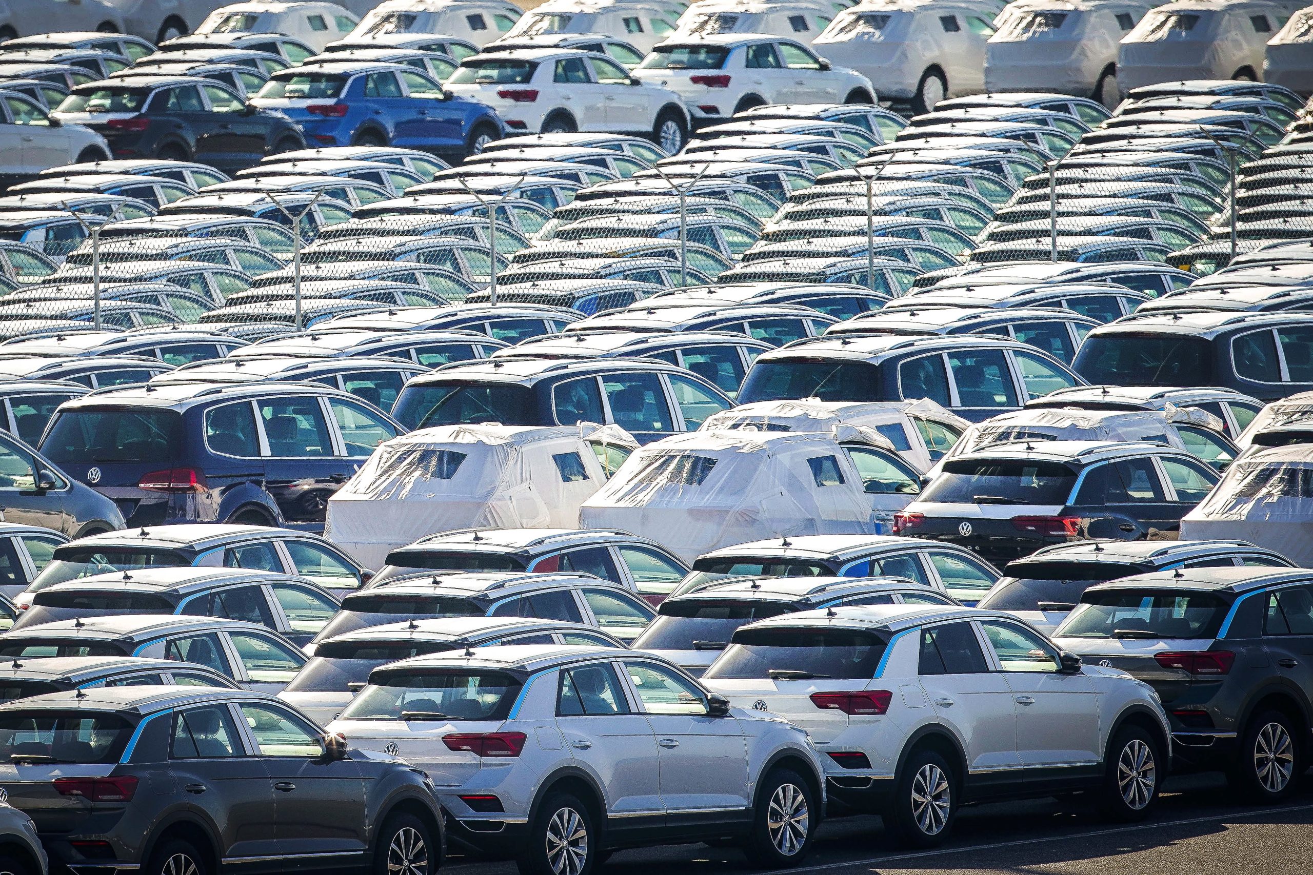 Vendas de automóveis na União Europeia sobem 1,2% para 15,3 milhões em 2019