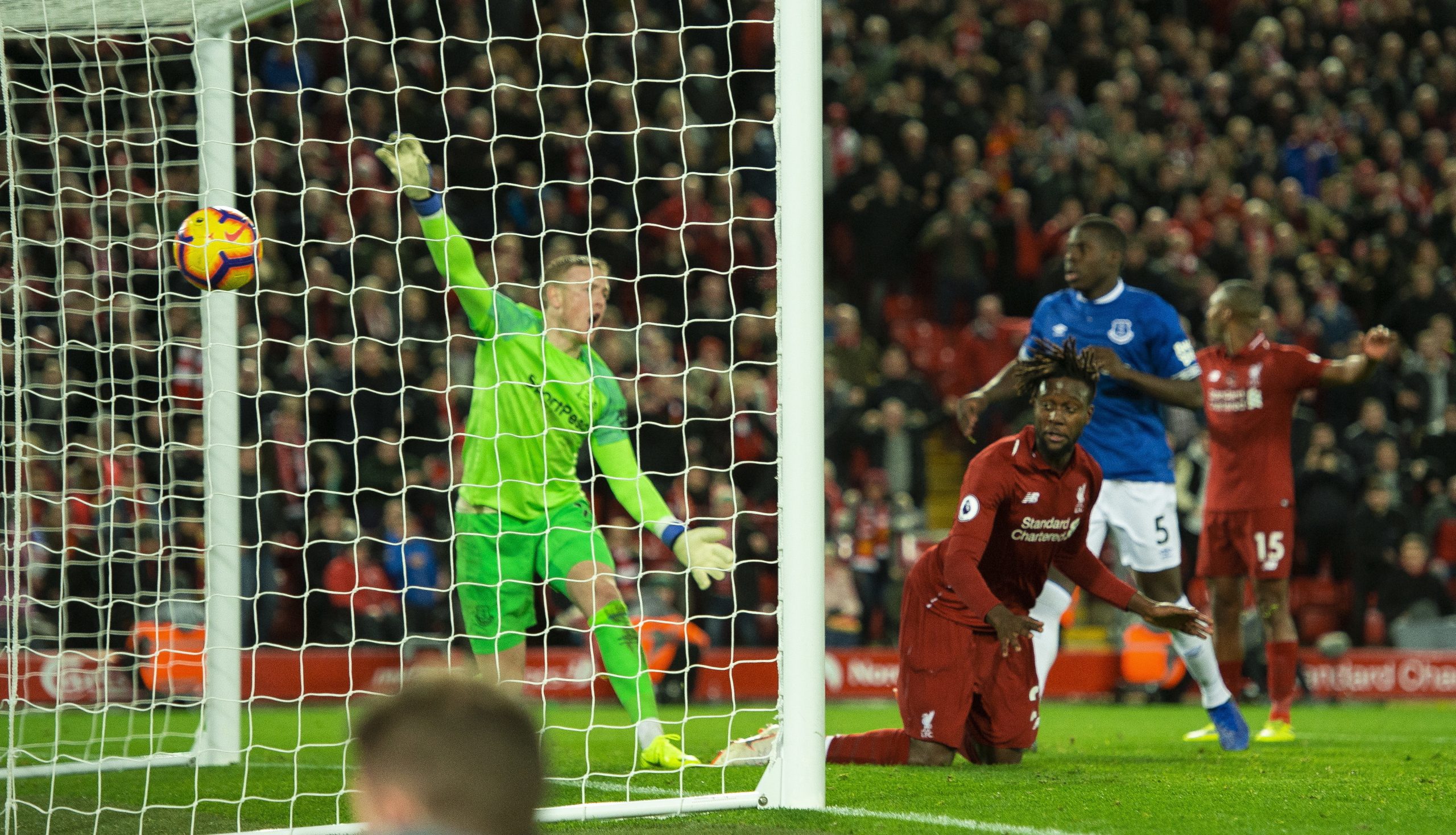 Origi saiu do banco para oferecer vitória aos 90+5 para o Liverpool no dérbi com o Everton