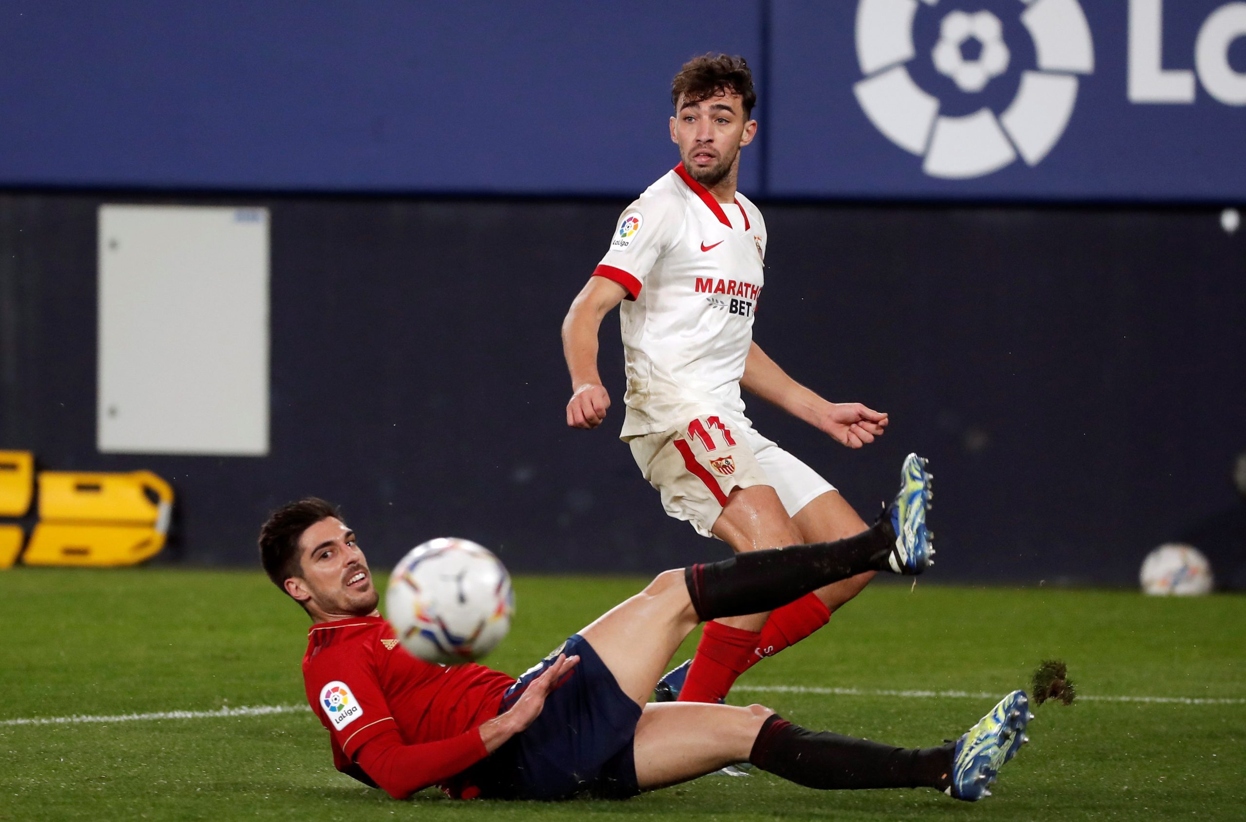 Sevilha vence Osasuna e sobe ao terceiro lugar da liga espanhola