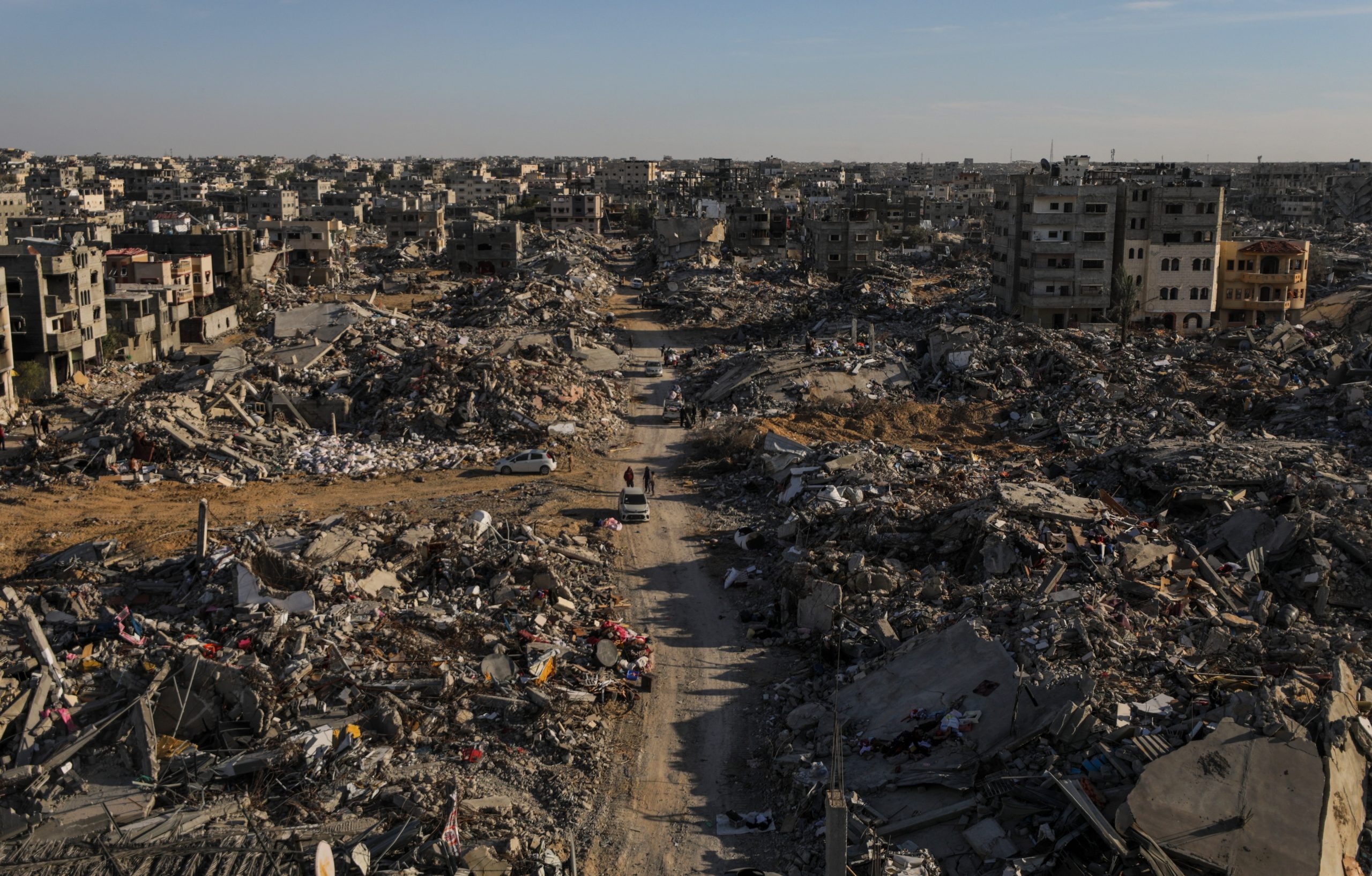 Israel identifica três corpos de reféns enquanto ajuda humanitária se prepara para entrar em Gaza