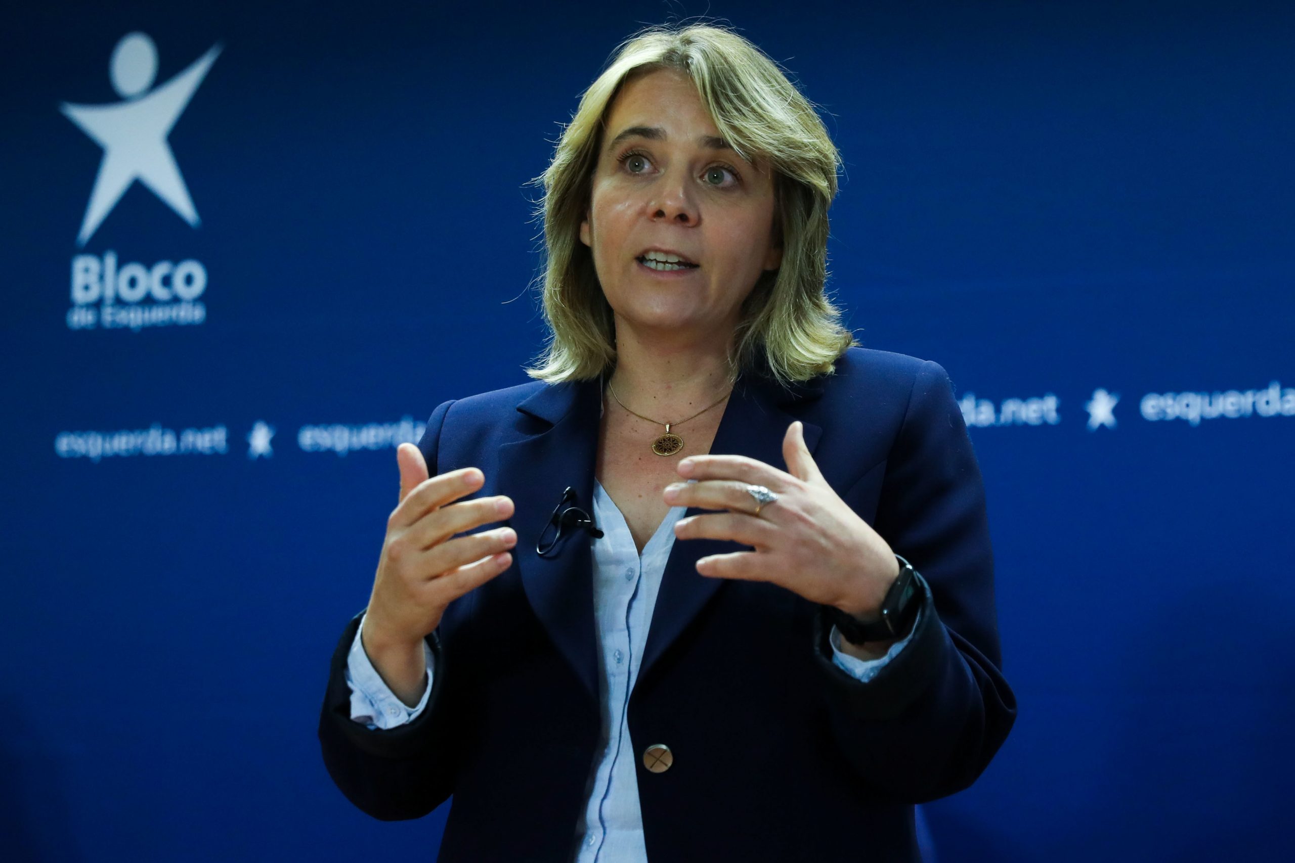 Catarina Martins reitera necessidade de acordo escrito para entendimento à esquerda