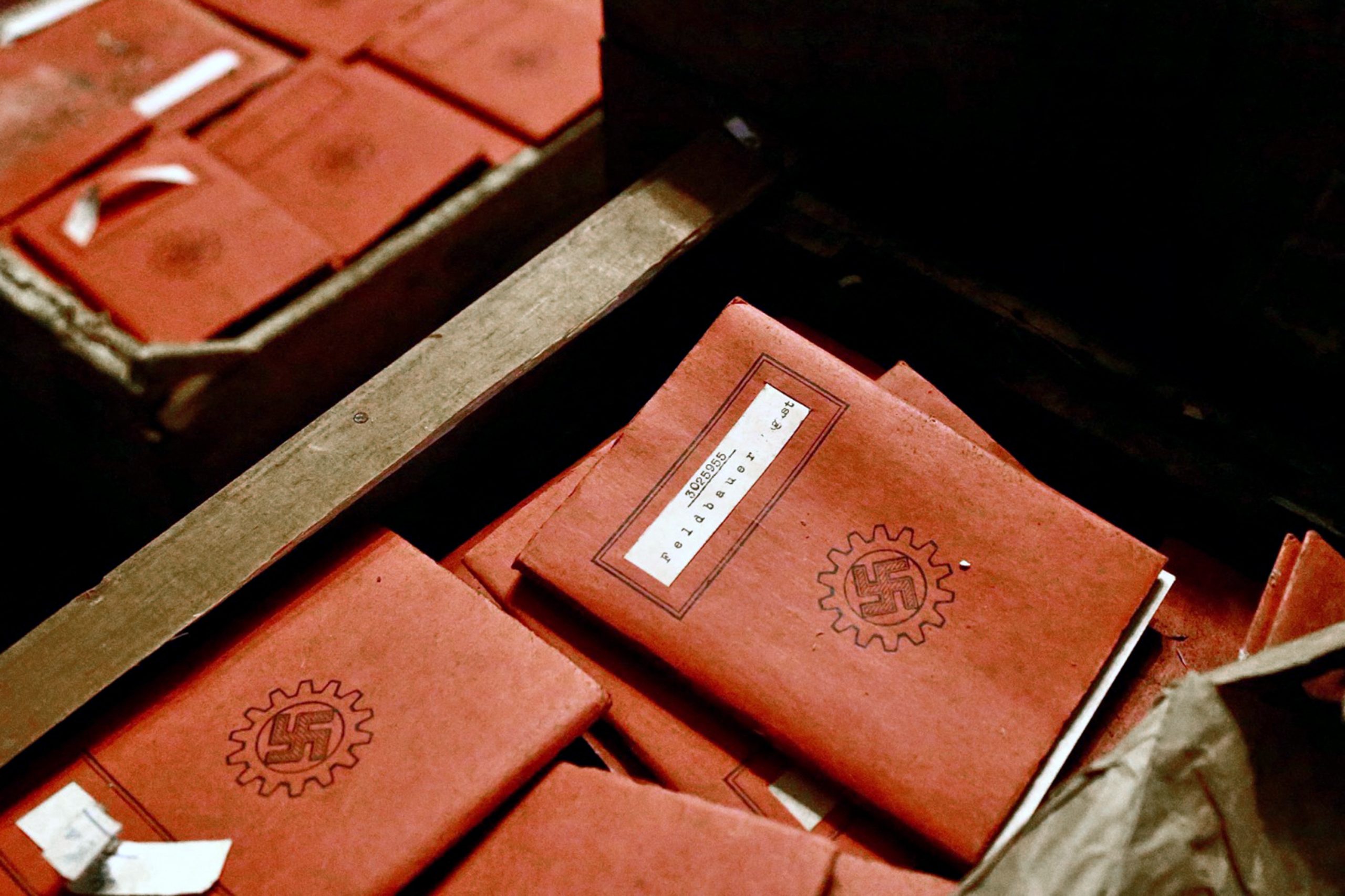 Descobertas 83 caixas com material nazi no Supremo Tribunal da Argentina