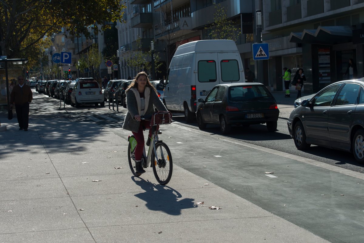 Câmara de Lisboa espera ter rede de bicicletas partilhadas toda instalada até fim de março