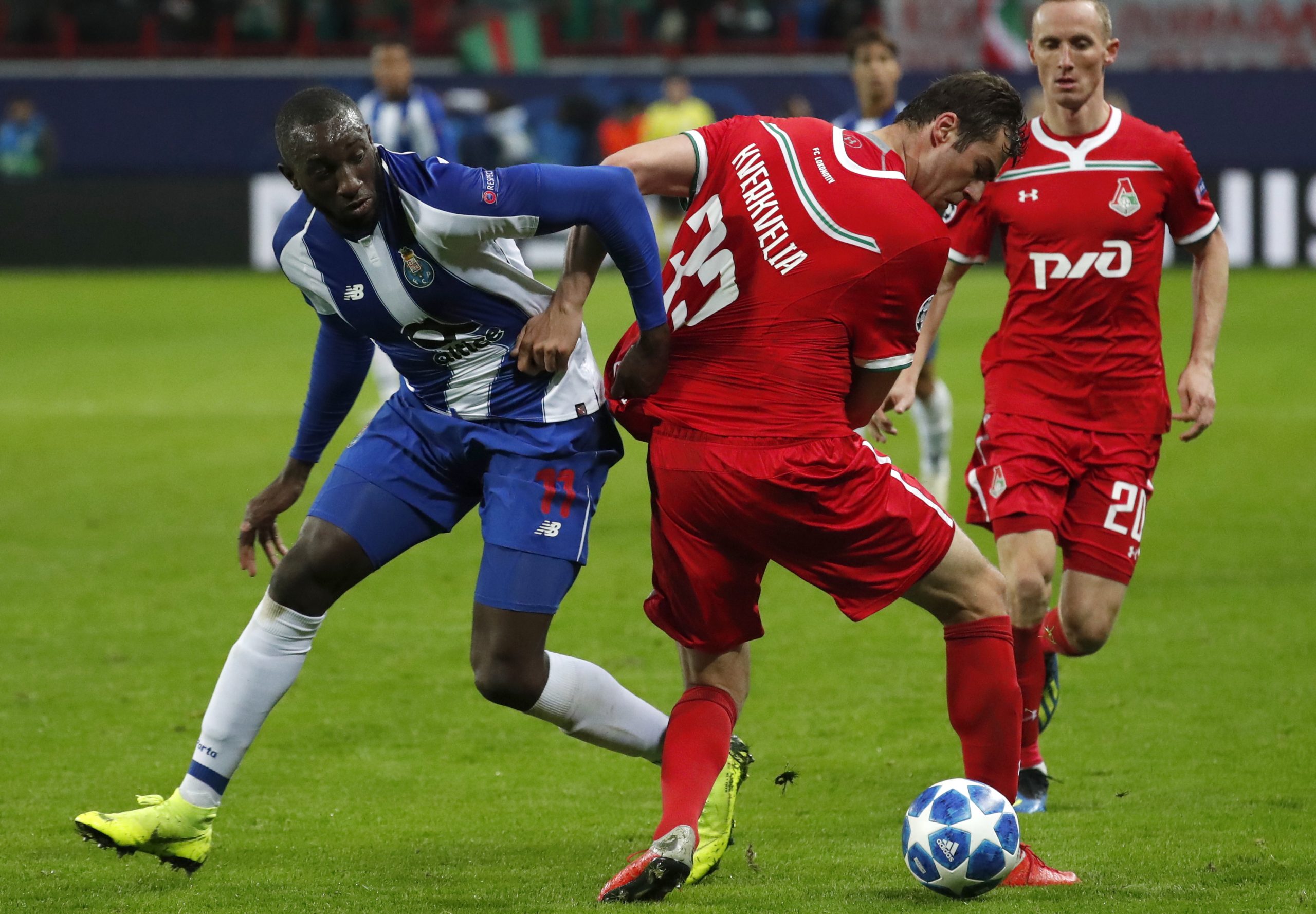 Liga dos Campeões. FC Porto procura aproximar-se dos oitavos, Benfica tenta evitar eliminação