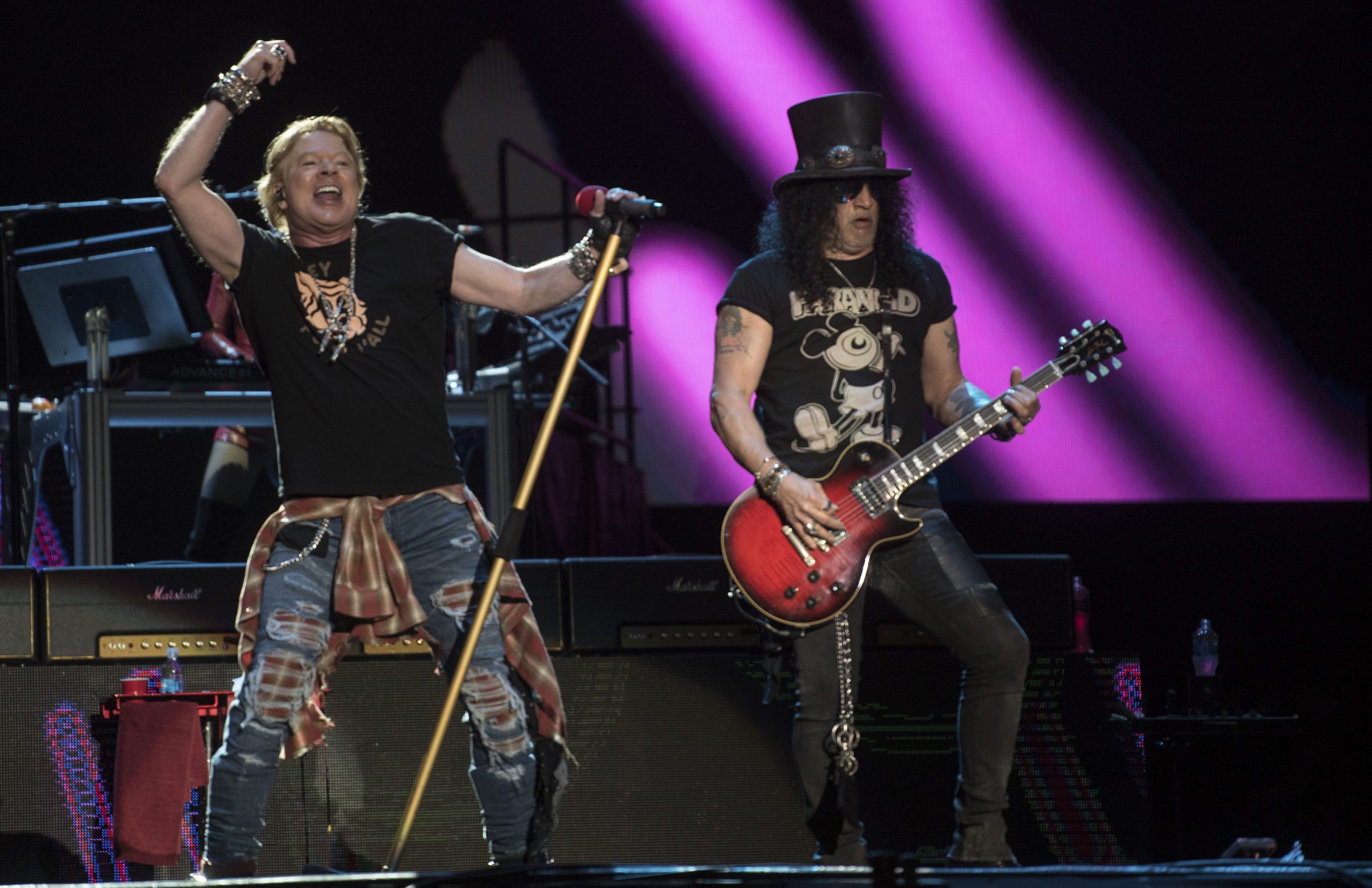Guns N’ Roses processam loja de armas do Texas por apropriação de nome