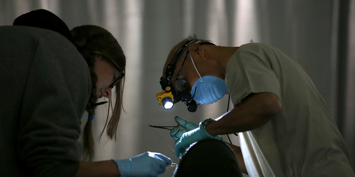 Covid-19: Dentistas nas urgências pedem material de proteção a clínicas fechadas