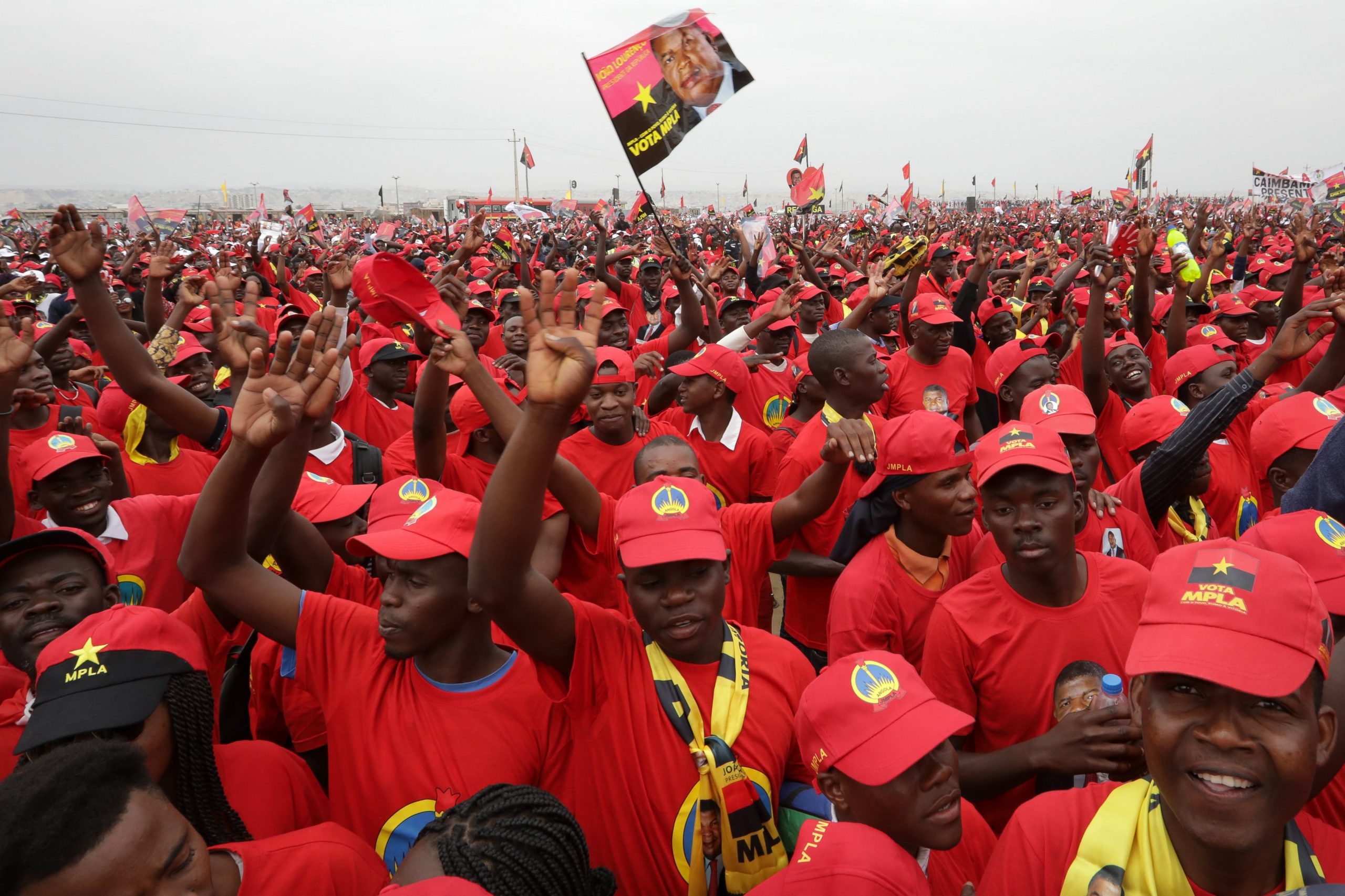 MPLA rejeita clivagens e reafirma coesão no partido no poder em Angola