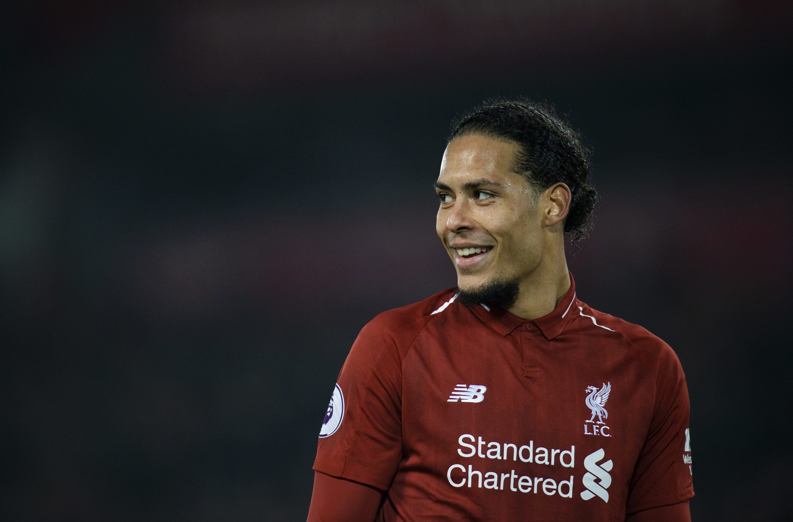 Van Dijk e Sterling batem Bernardo Silva nos prémios individuais da Liga inglesa