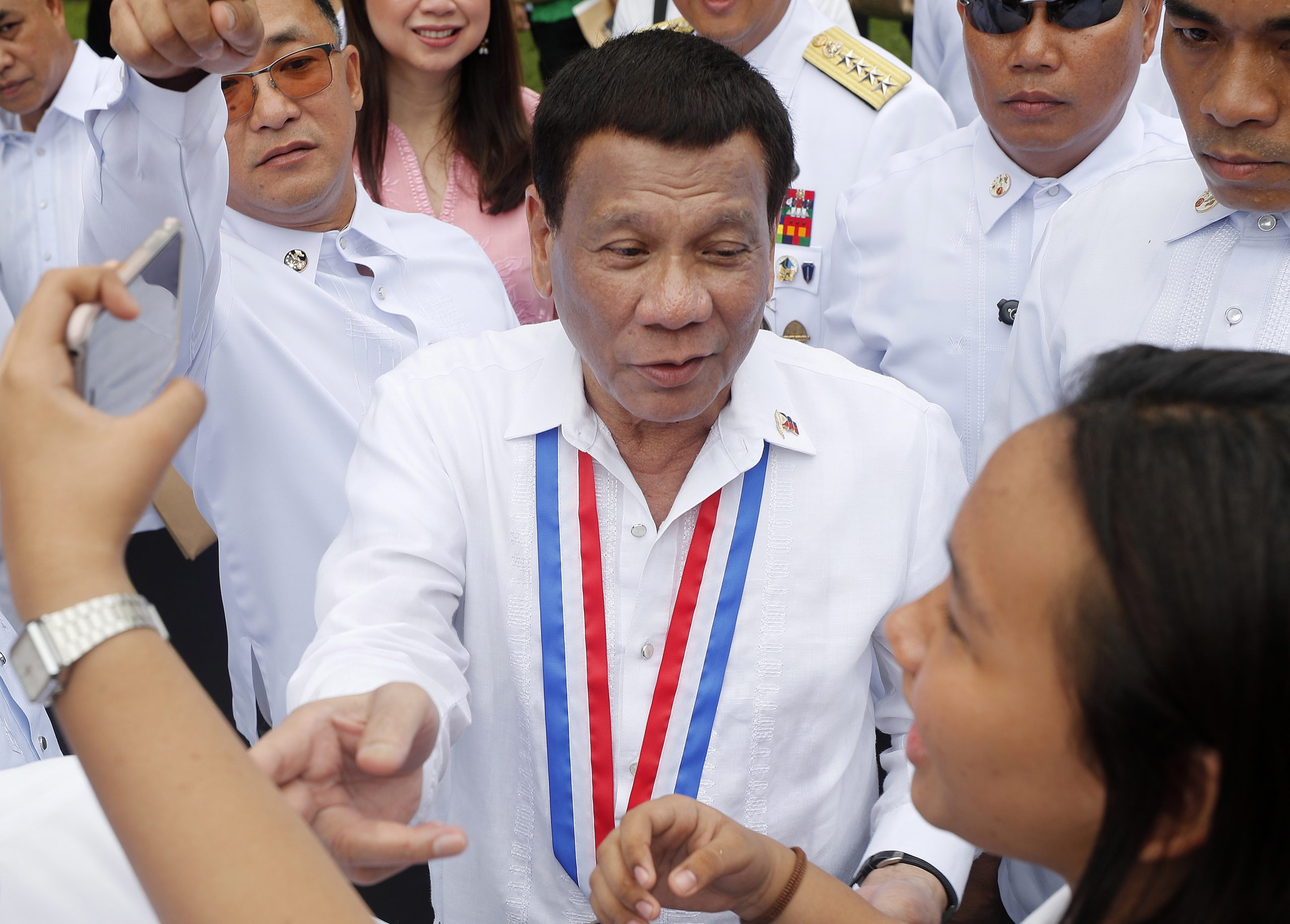 Presidente das Filipinas associa aumento de violações à beleza das mulheres