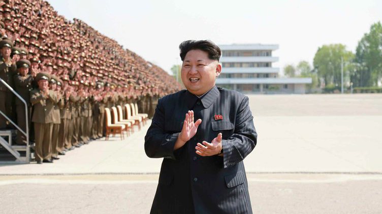 Lixo e papel higiénico usado são nova arma na guerra entre as Coreias