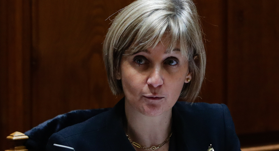 Covid-19: Ministra diz que Portugal vai entrar na fase de mitigação rapidamente