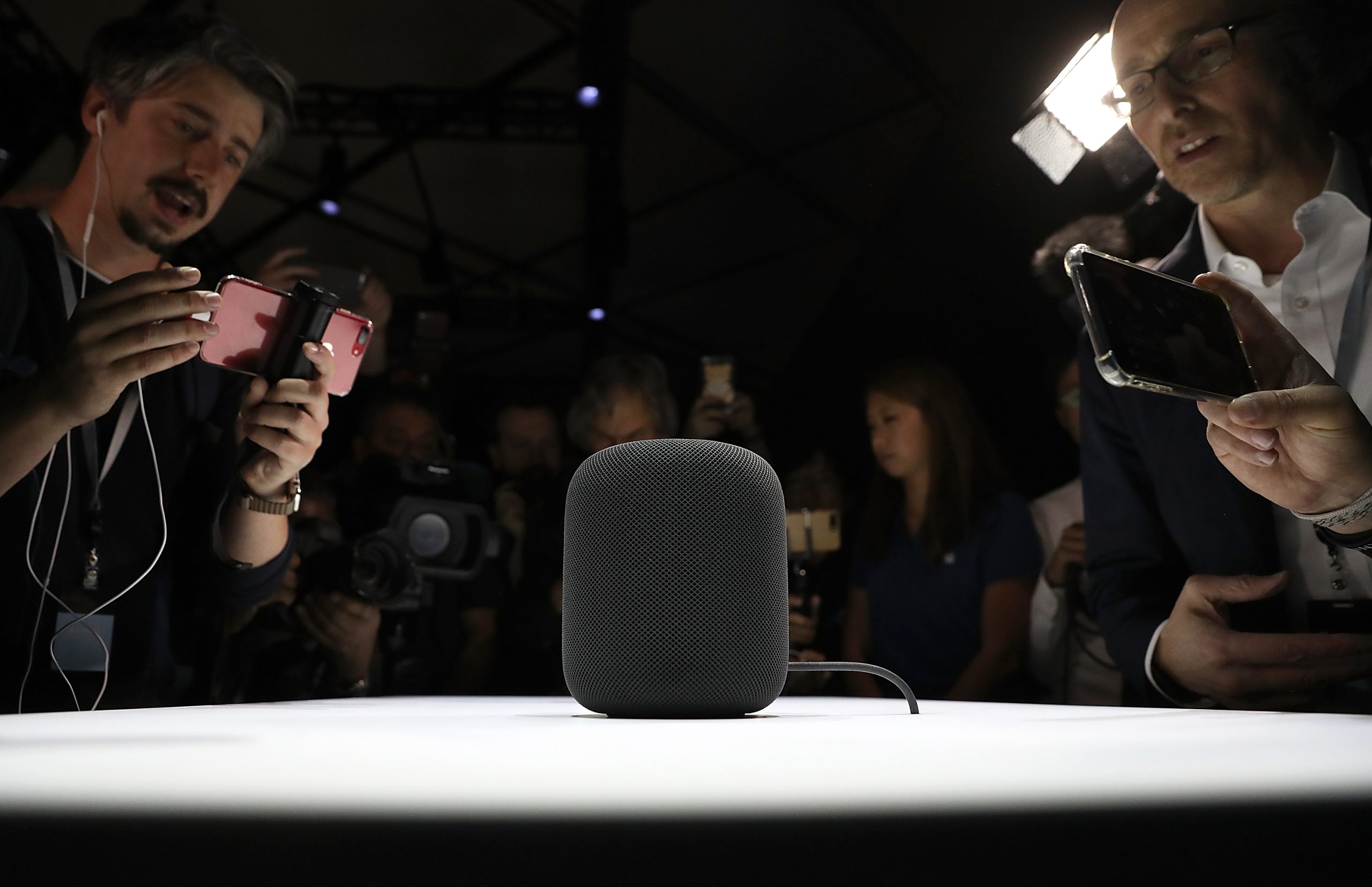 HomePod, a caixa com que a Apple quer revolucionar a forma como ouvimos música em casa