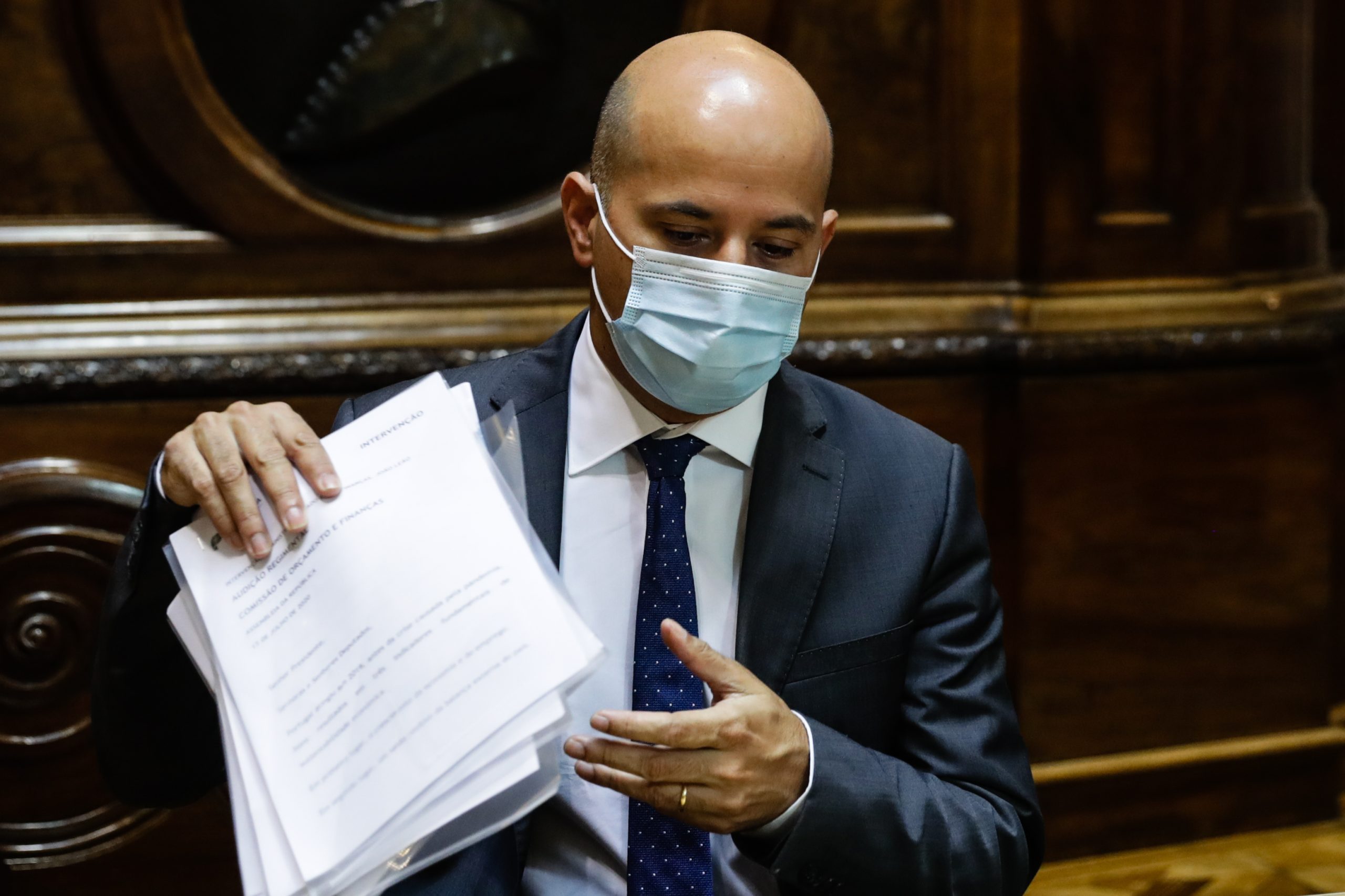Ministro das Finanças não afasta cenário de novo suplementar este ano