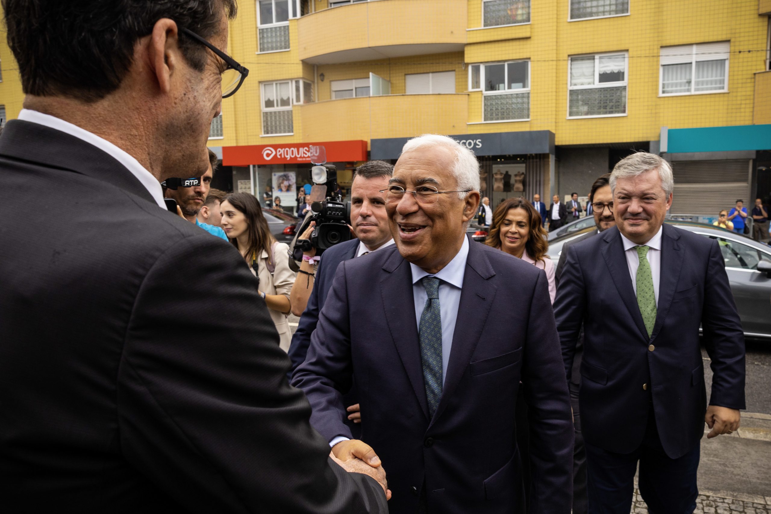 Costa garante que linha de alta velocidade entre Lisboa e Vigo “vai ser feita”