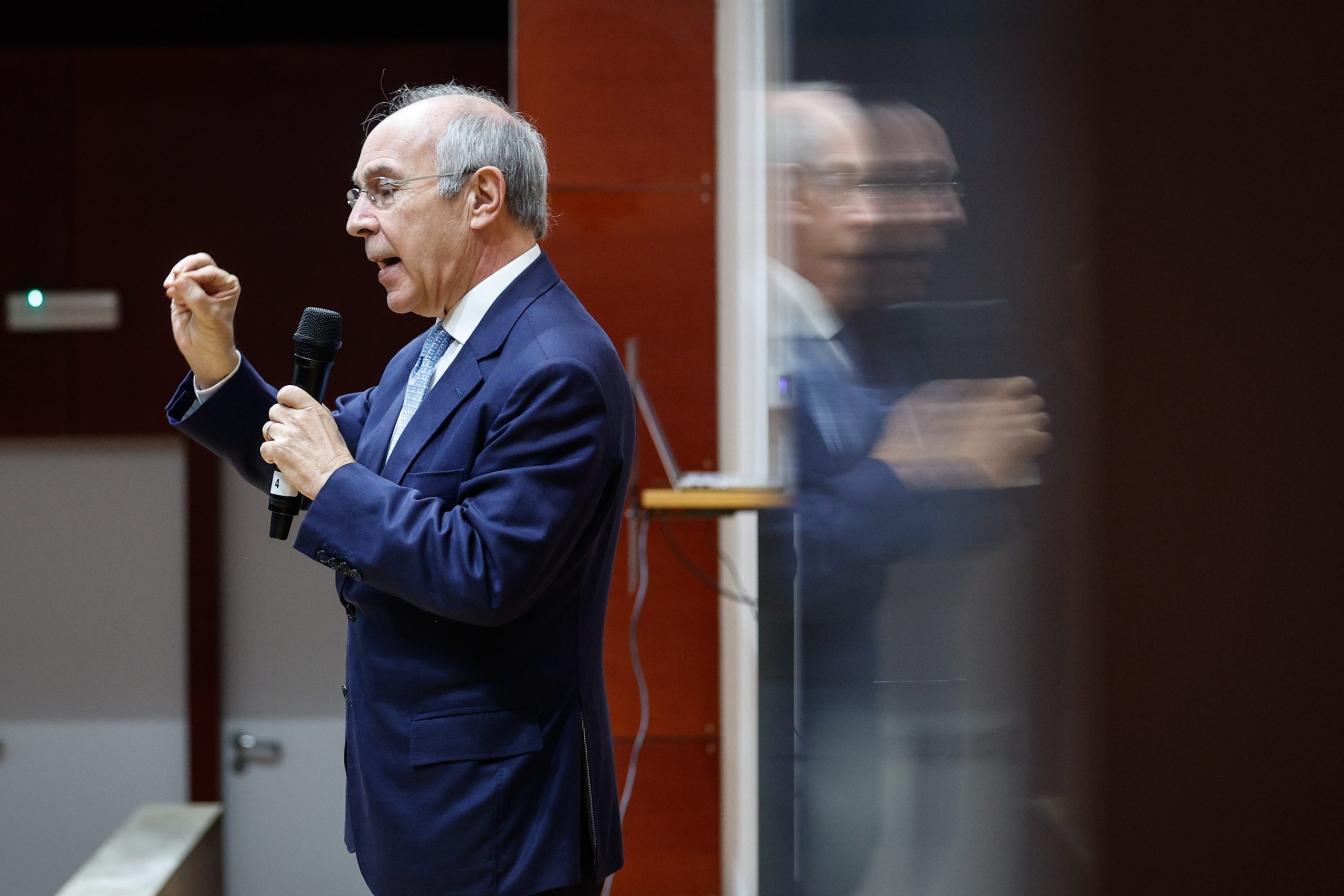 Desportista, político, comentador. Marques Mendes diz-se “útil” ao país e quer ser presidente da República