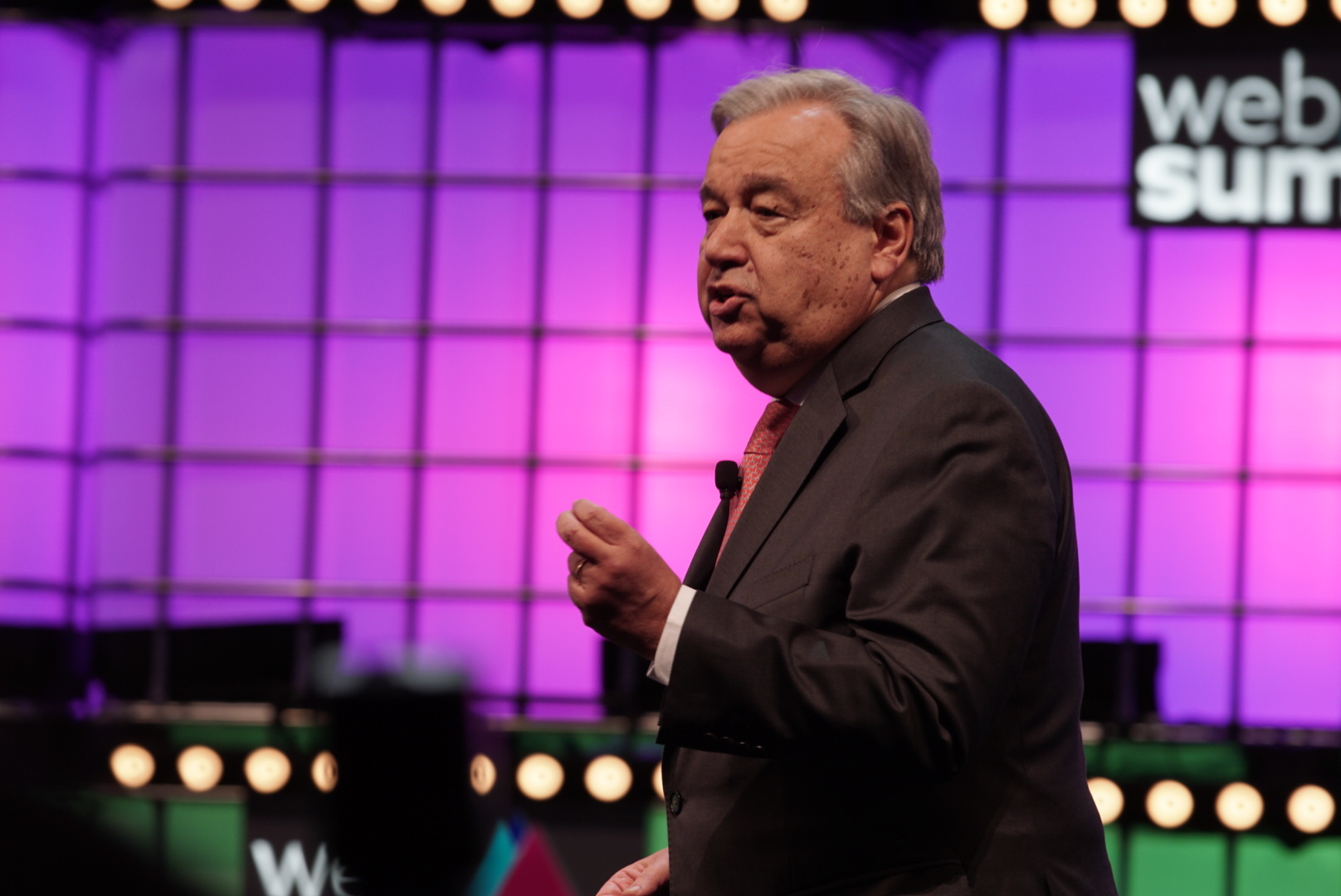 Web Summit. António Guterres avisa que evolução digital não deve ser recurso bélico mas sim “força do bem”