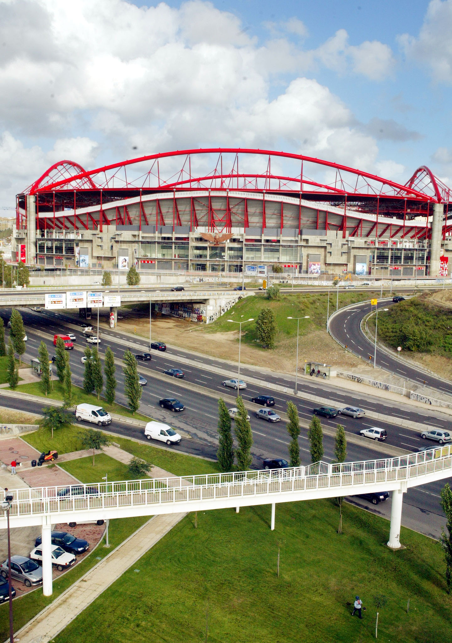 Suspeito de atropelamento junto ao Estádio da Luz “estava a fugir da Juve Leo”