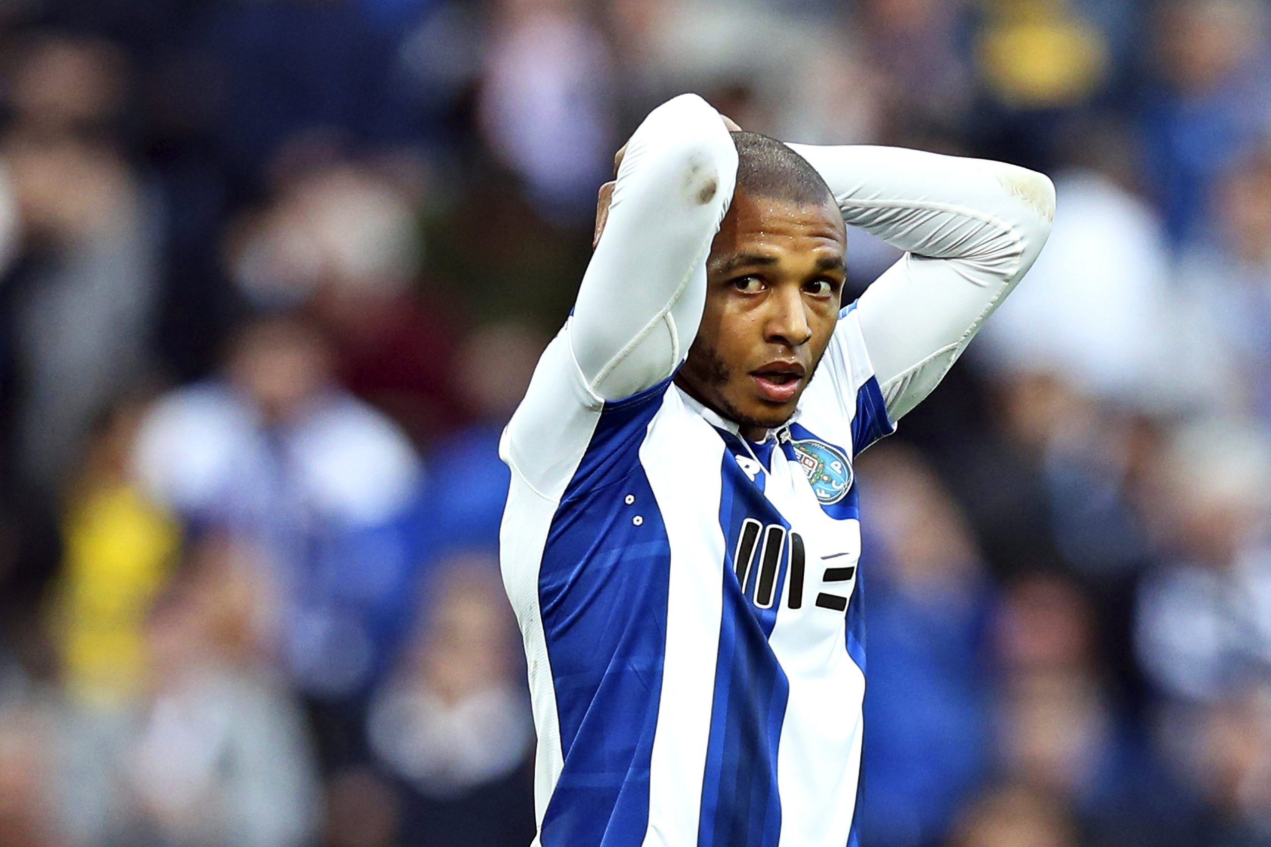 Conselho de Disciplina rejeita recurso do FC Porto e Brahimi falha Chaves