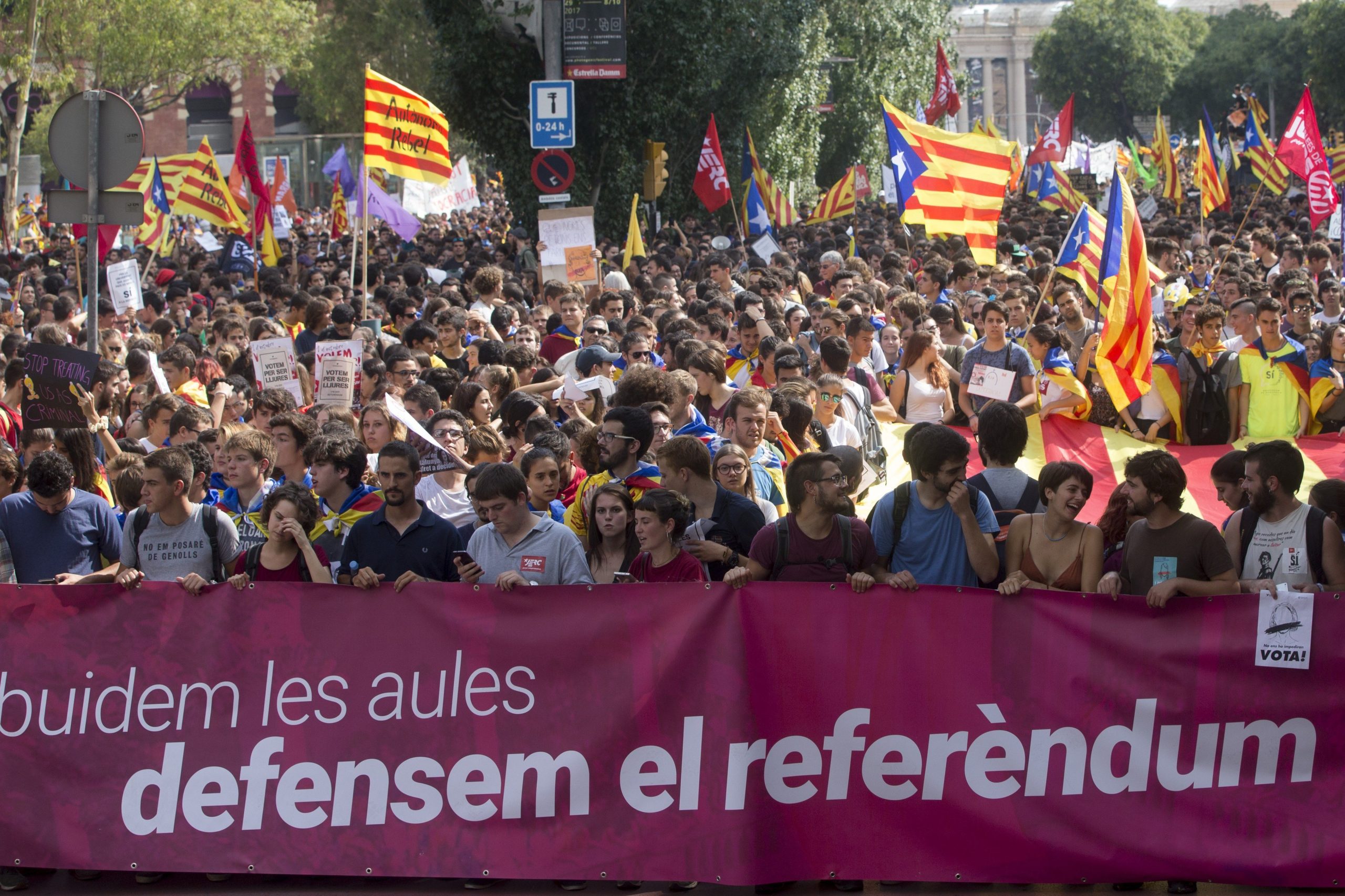 Peritos da ONU pedem moderação e que se evitem “atos violentos” na Catalunha