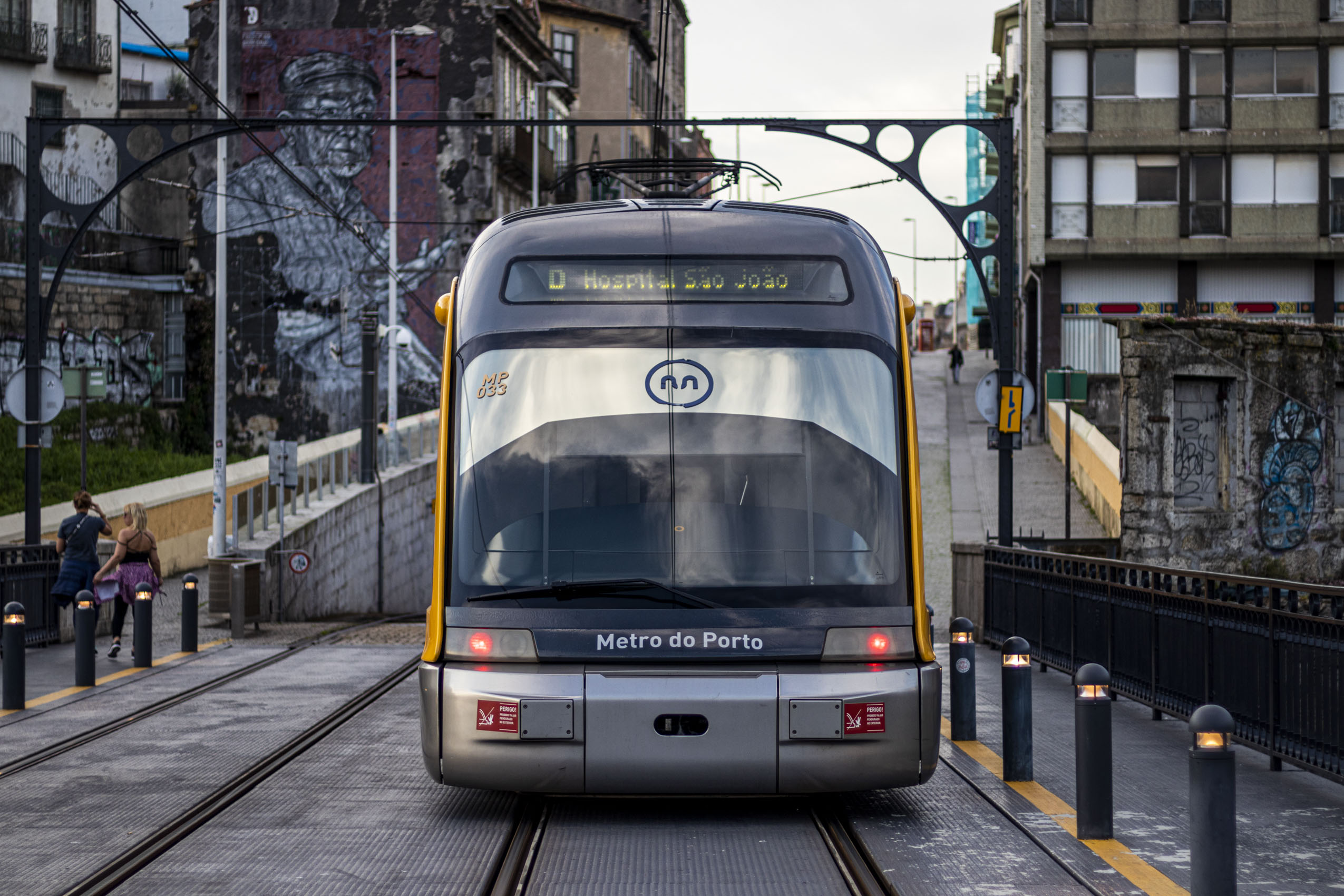 Metro do Porto vai plantar 755 sobreiros para compensar impacto da Linha Amarela