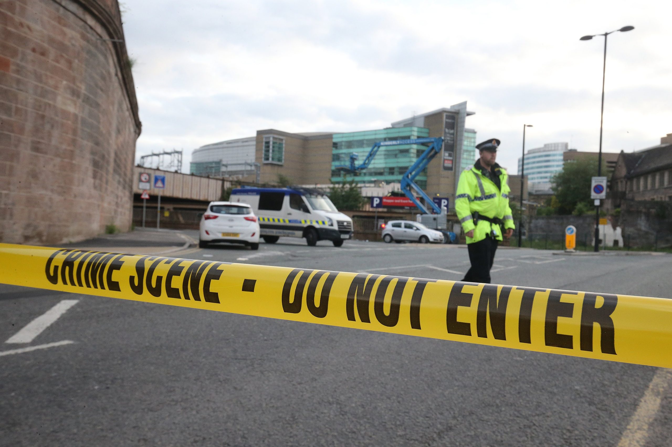 Serviços secretos britânicos revêm procedimentos após ataque em Manchester