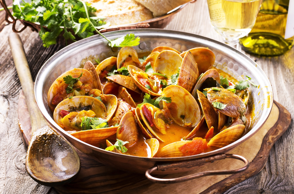 Cozinhar cataplana dá mote para espetáculo que começa digressão pelo Algarve