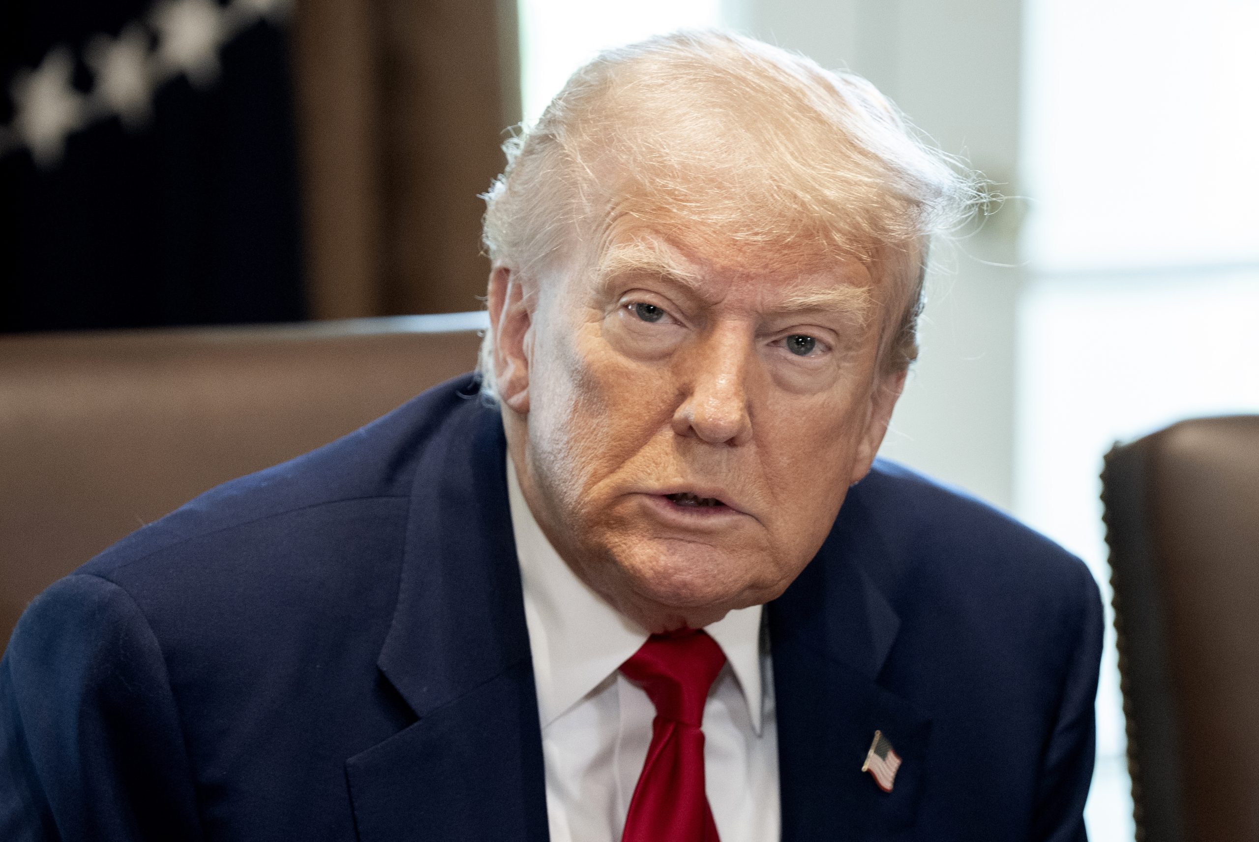 Trump anuncia modernização e reabertura da prisão de Alcatraz e diz que não descarta uso de força militar para controlar a Gronelândia