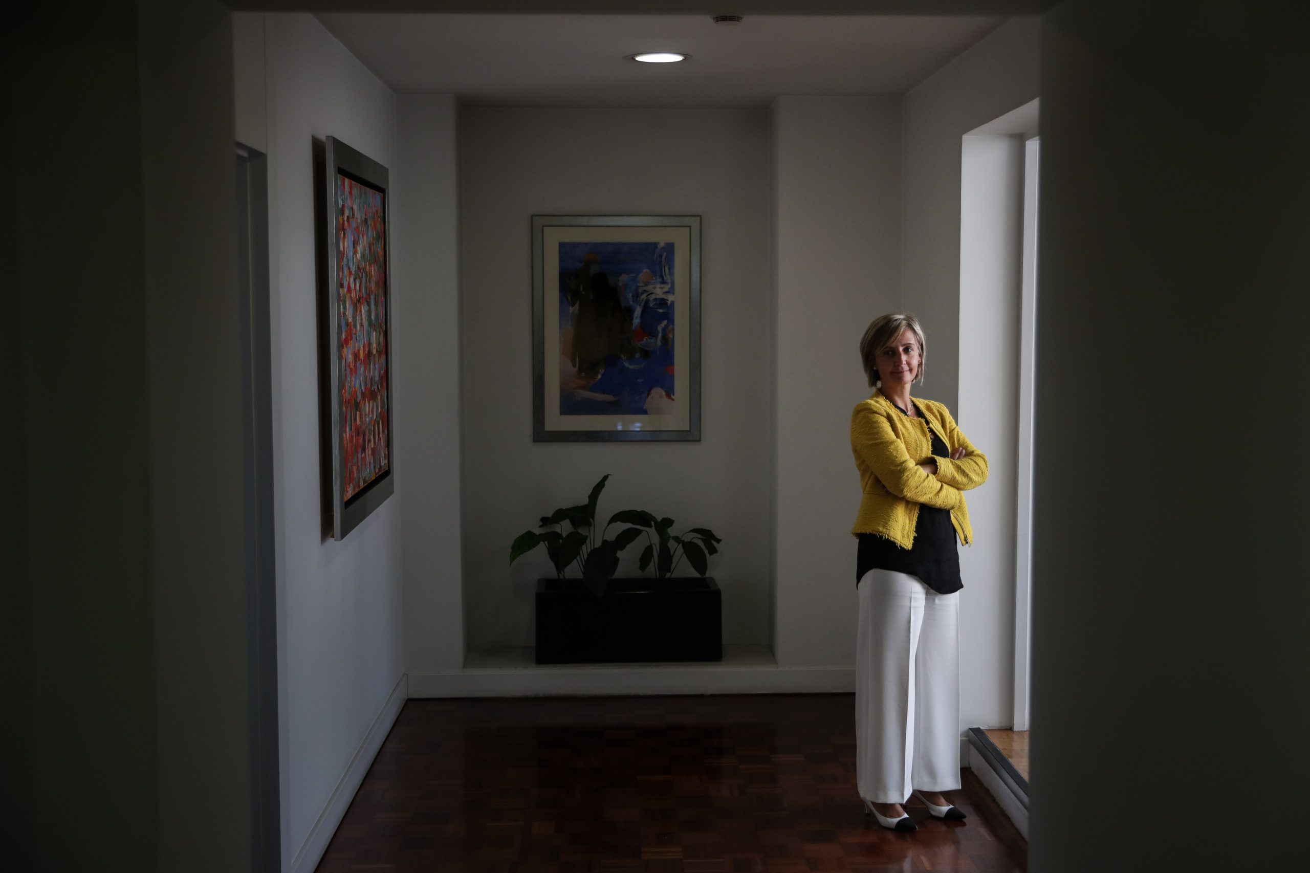 Ministra da Saúde defende melhores compensações para profissionais nas urgências
