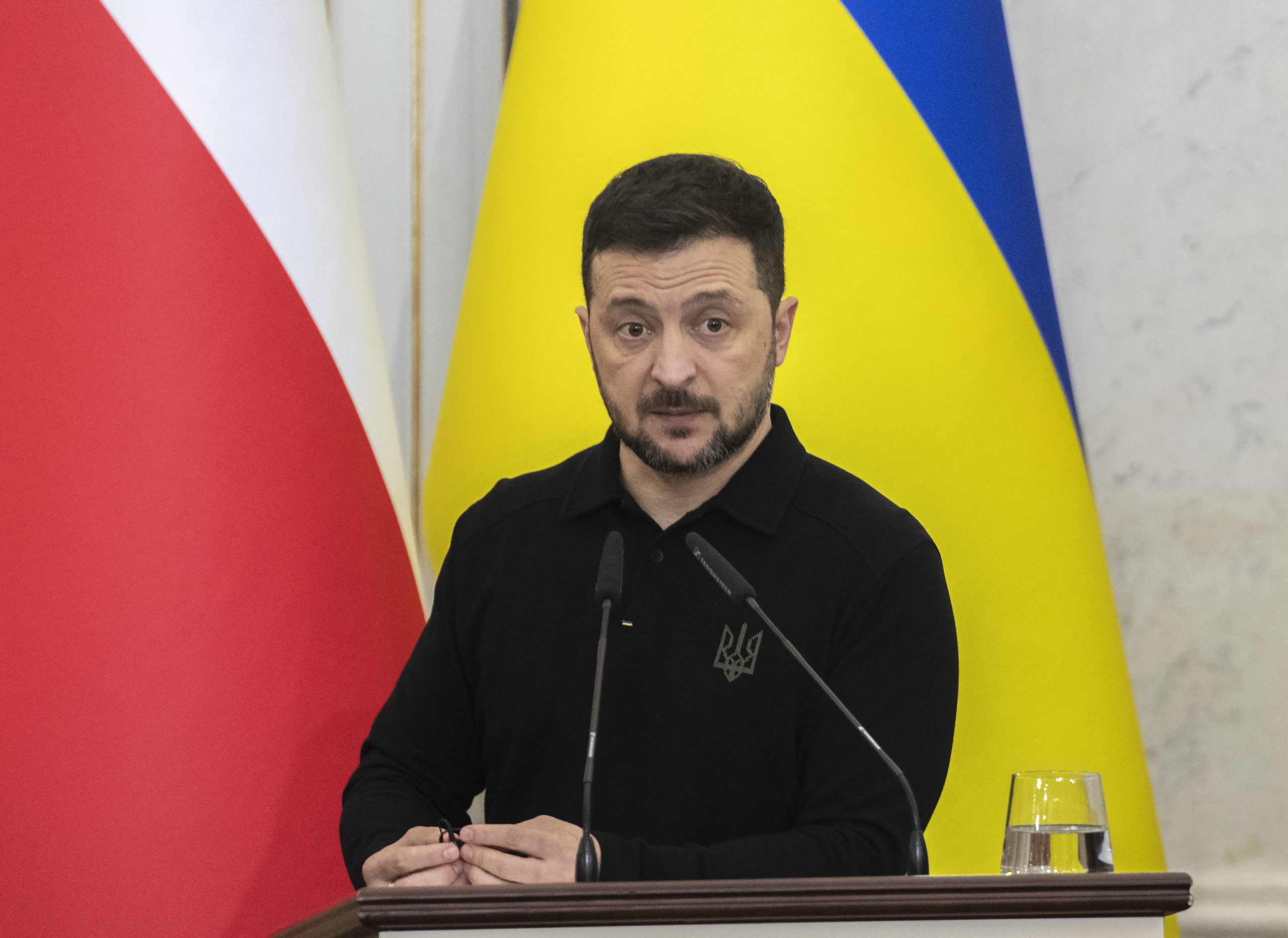 Zelensky acusa Putin de “ataque desumano” no dia de Natal