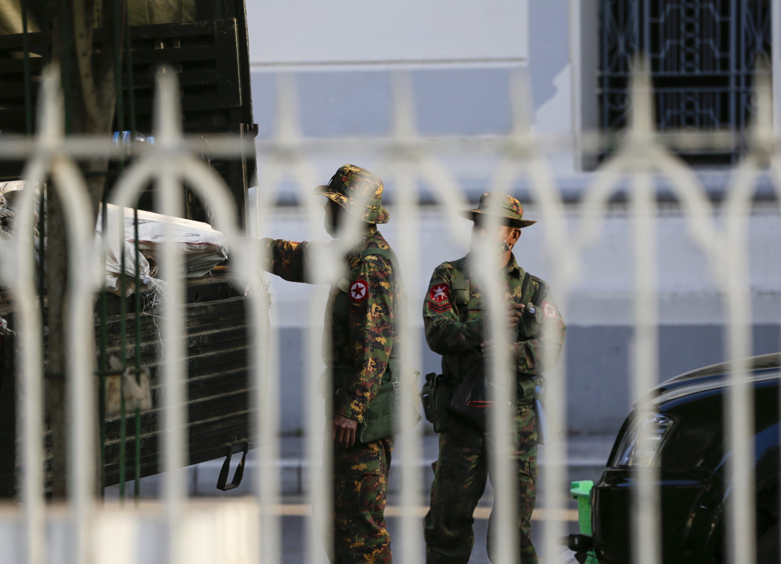 Myanmar: Exército assume controlo do país, Aung San Suu Kyi foi detida