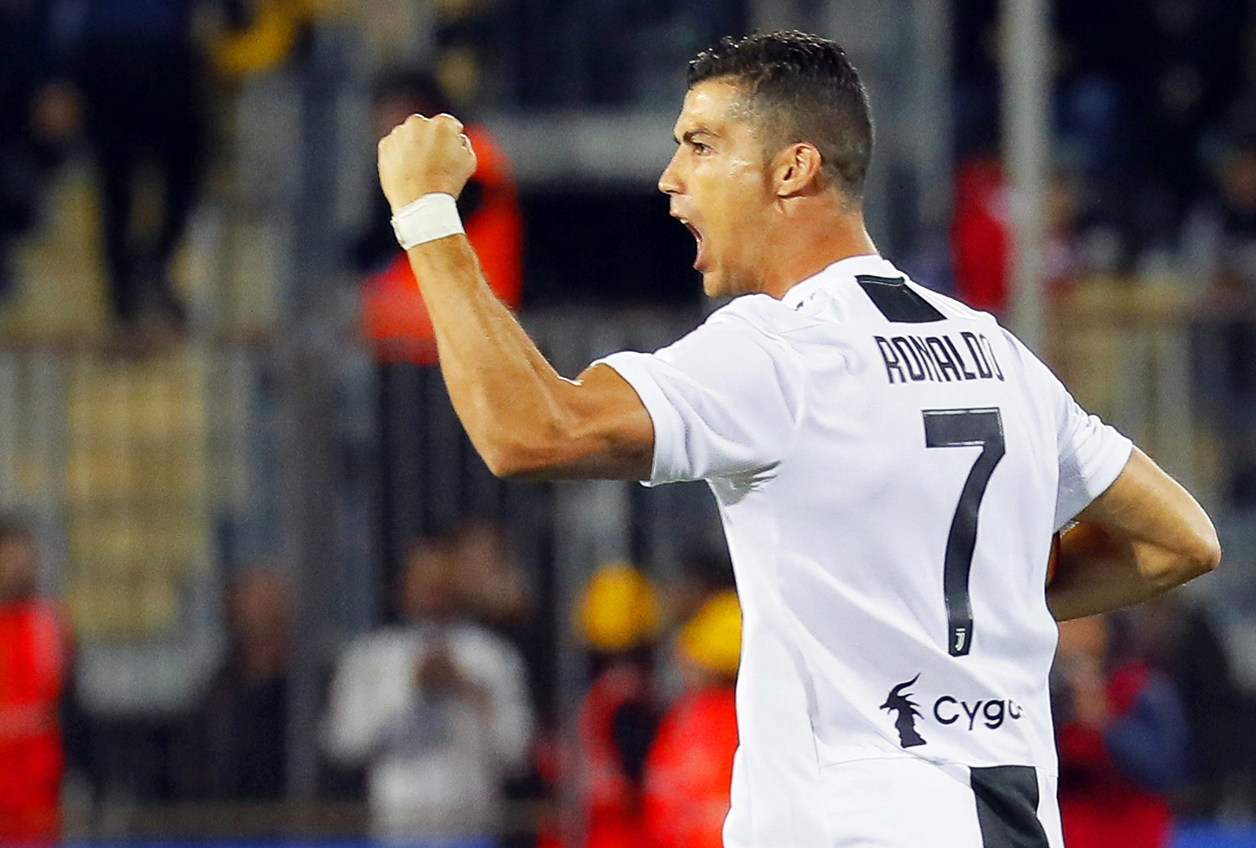 Ronaldo favorito à Bola de Ouro, conclui estudo