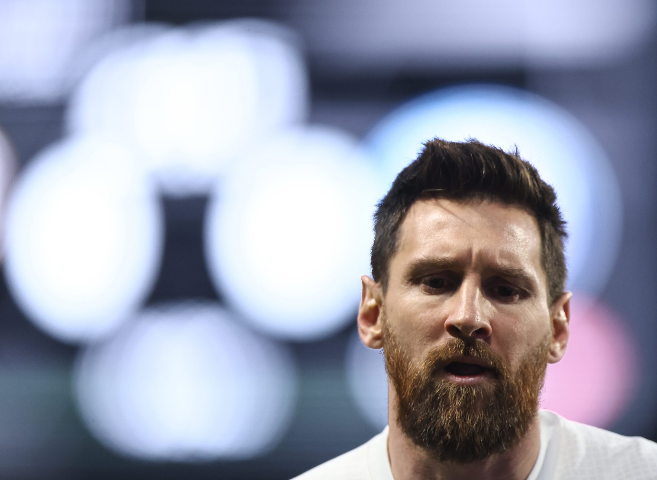 Lionel Messi regressa aos treinos no PSG após ‘castigo’