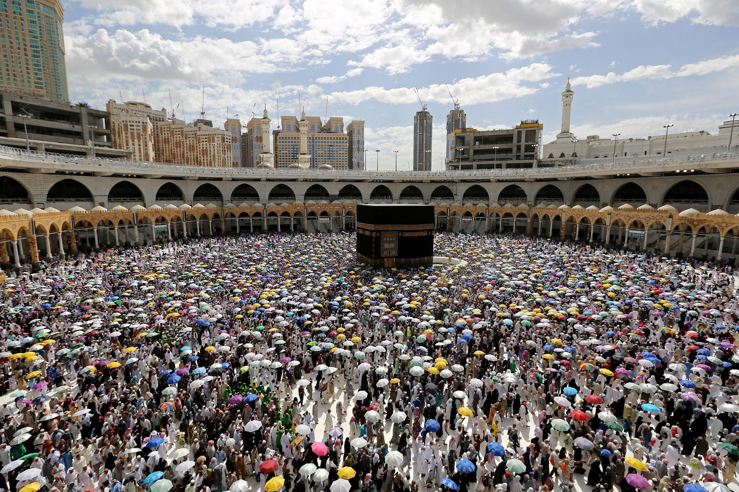 Arábia Saudita autoriza presença de cerca de mil fiéis na grande peregrinação a Meca