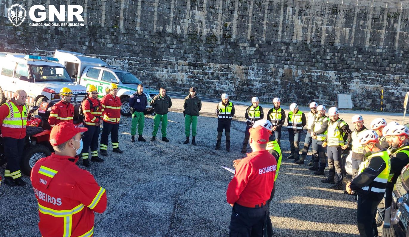 Resgatada mulher de 27 anos que estava desaparecida na Serra da Estrela